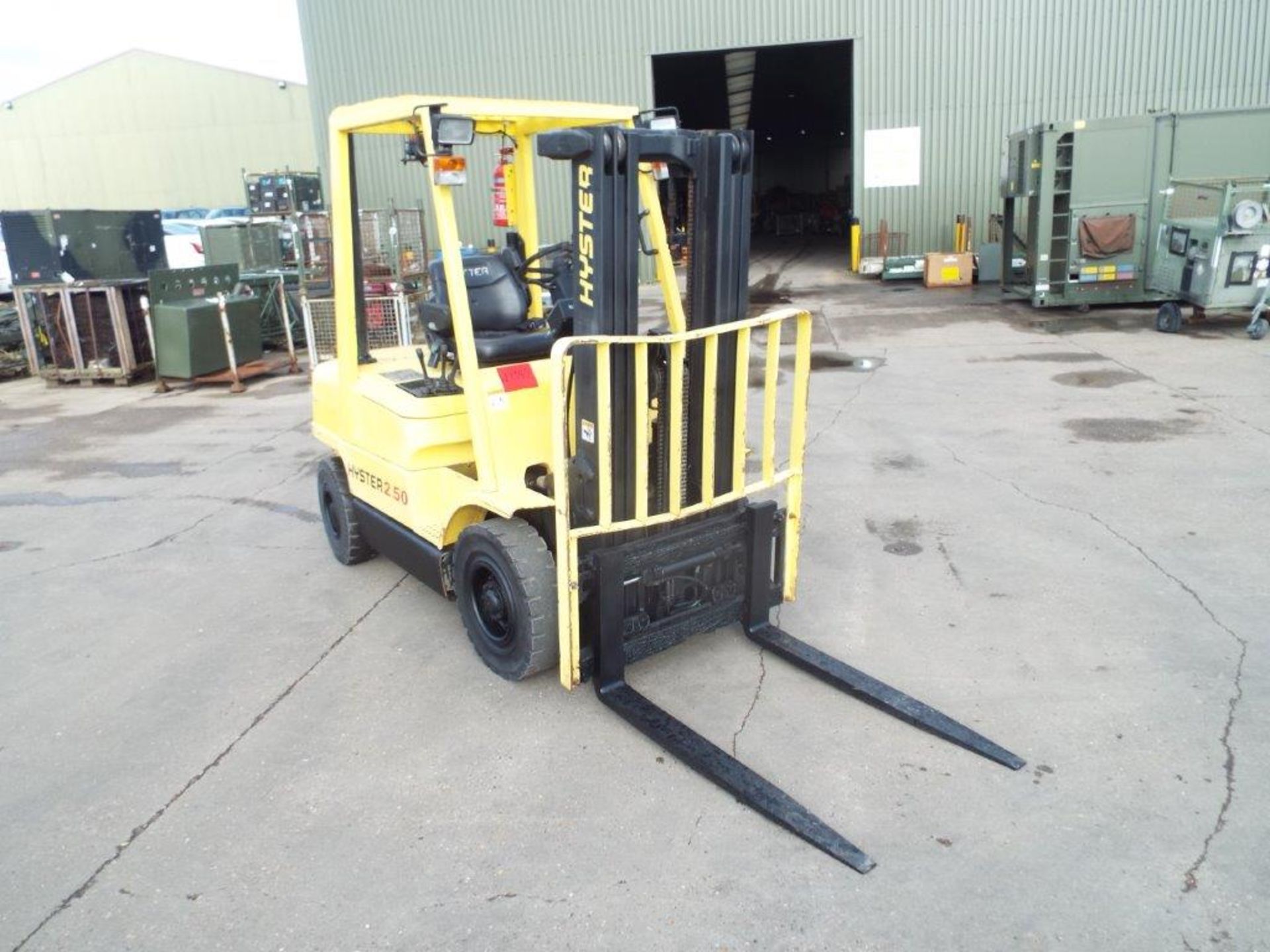 Container Spec Hyster H2.50XM Counter Balance Diesel Forklift C/W Side Shift & Full 3 Lift Mast - Bild 2 aus 28