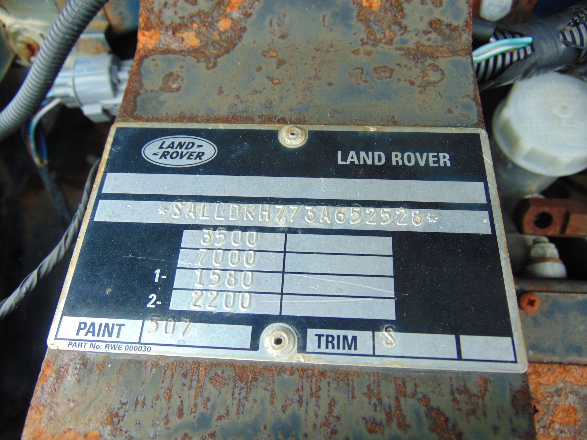 Land Rover Defender 130 TD5 suitable for spares or repairs - Image 14 of 14