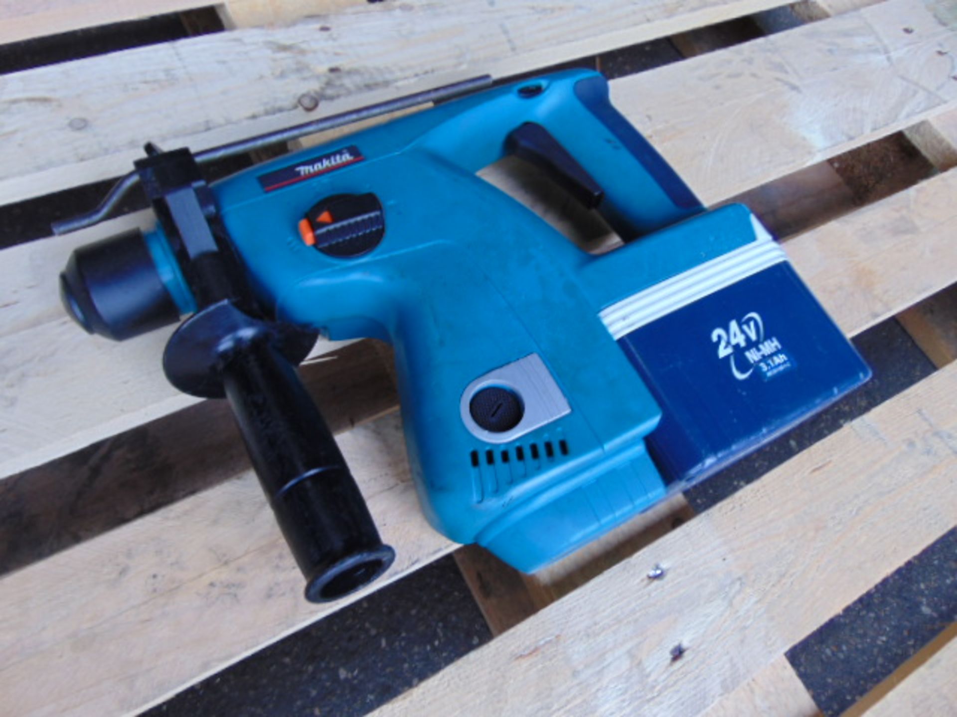 Makita BHR200 Hammer Drill