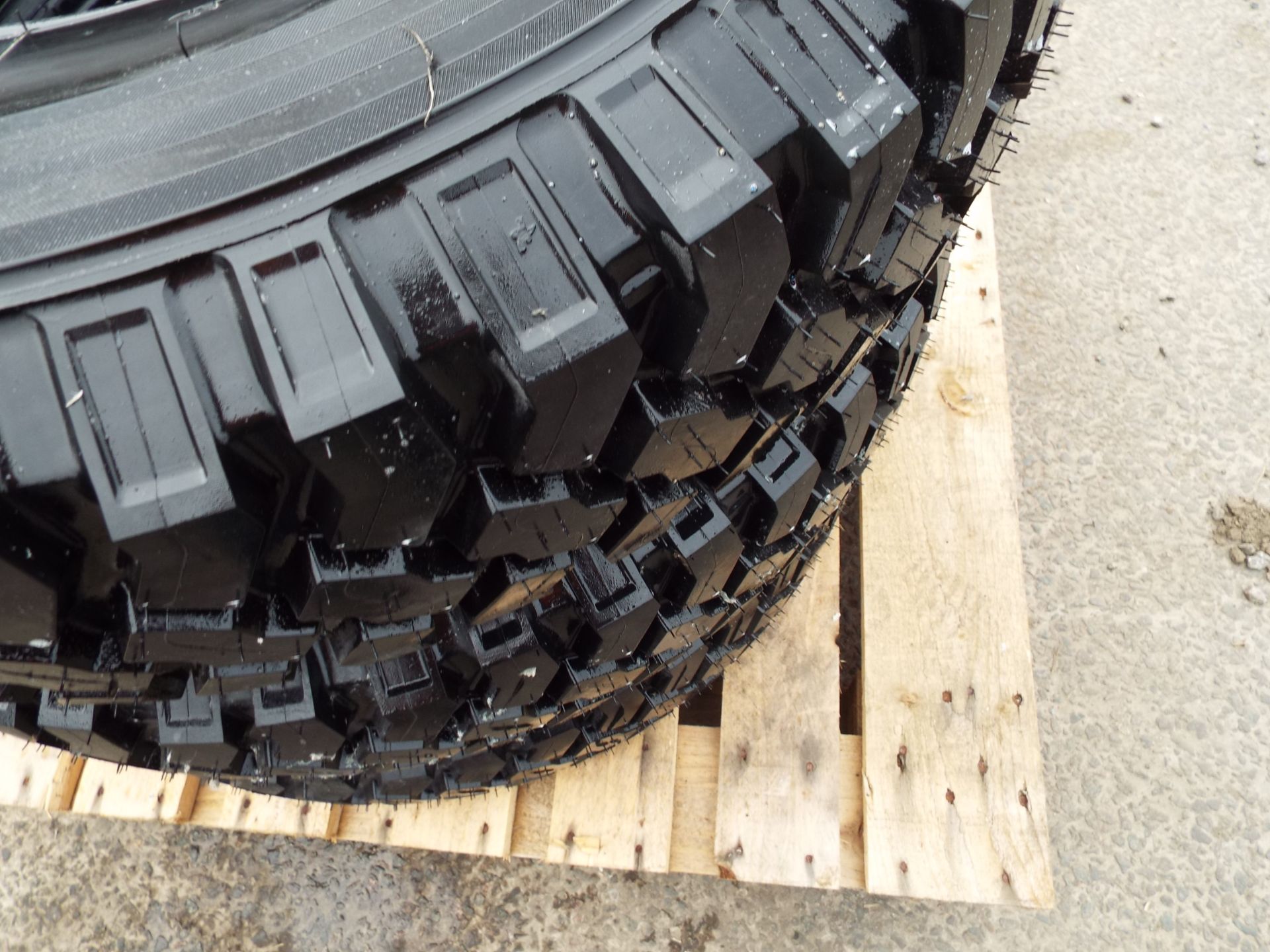 3 x Michelin XZL 8.25 R16 Tyres - Image 4 of 6