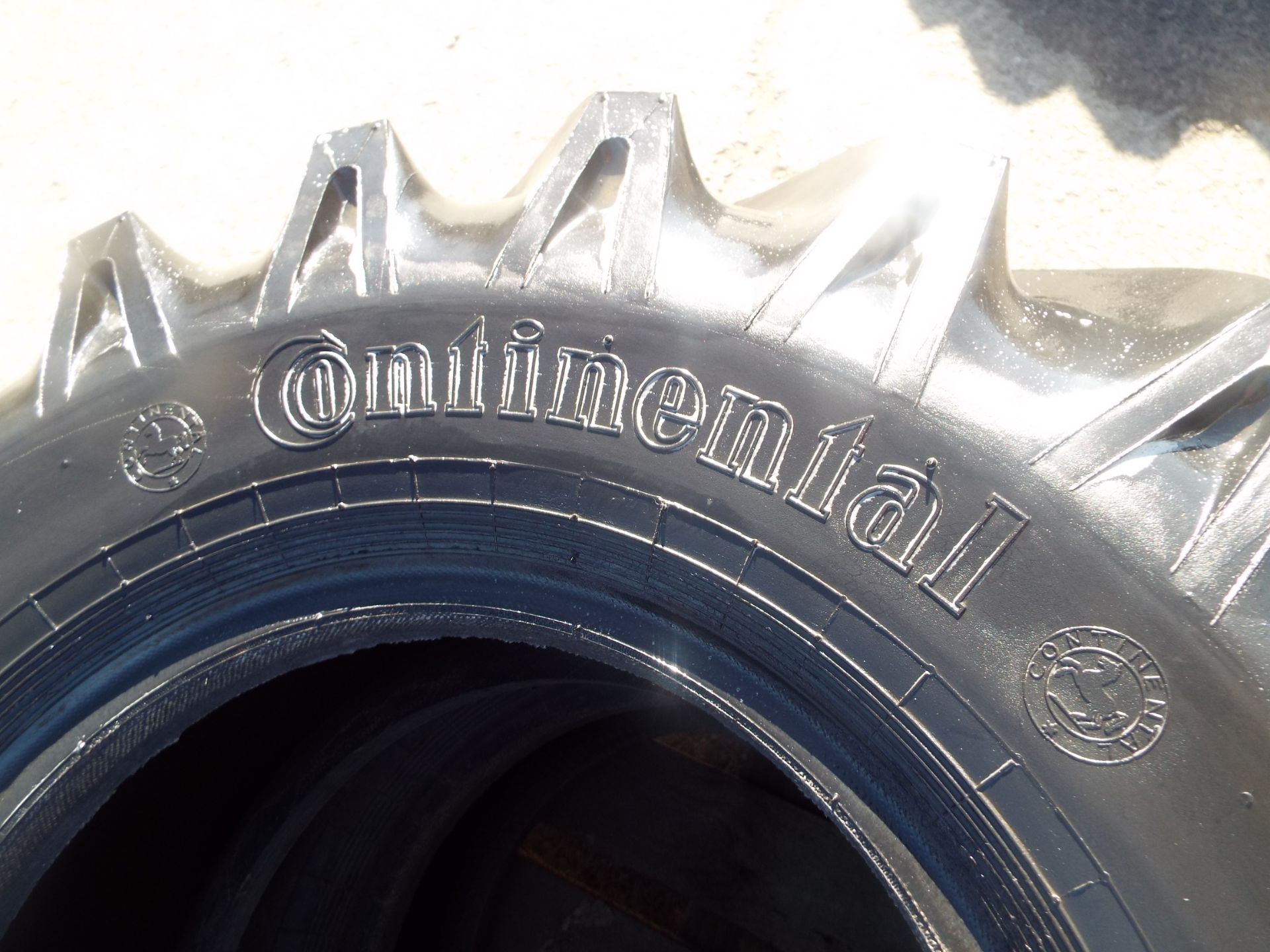2 x Continental 11.5/80-15.3 Tyres - Image 2 of 5
