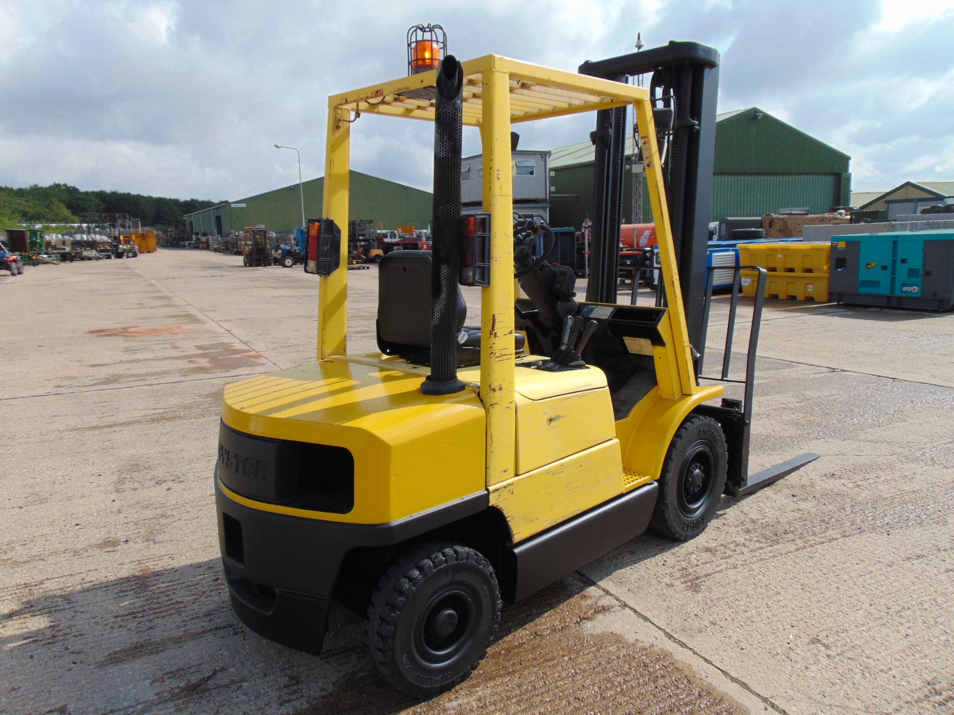 Hyster H2.50XM Counter Balance Diesel Forklift C/W Side Shift - Image 6 of 16