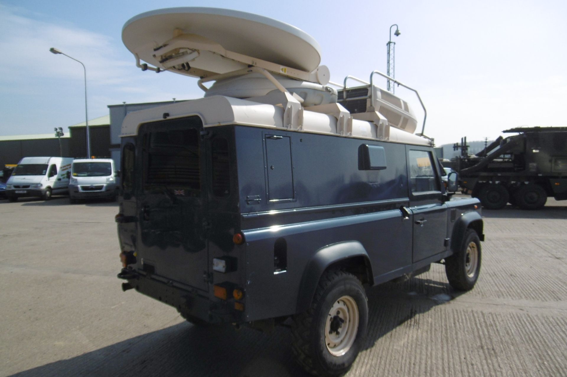 Left Hand Drive SATCOM/Communications Land Rover Defender 110 TD5 - Image 6 of 25