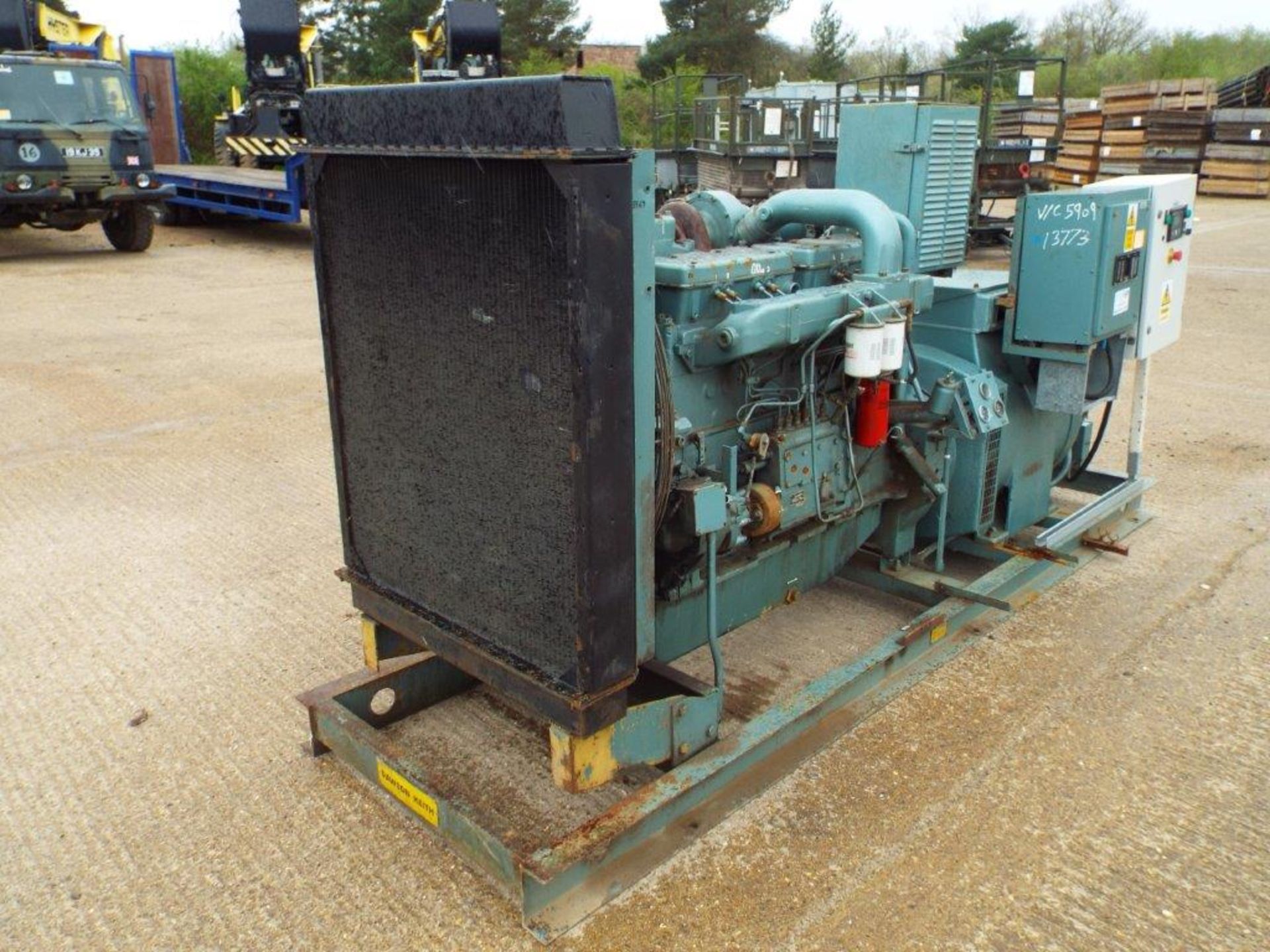 Newage Stamford 208KVA 380/440V 316/273A 3 Phase Diesel Alternator - Image 3 of 21