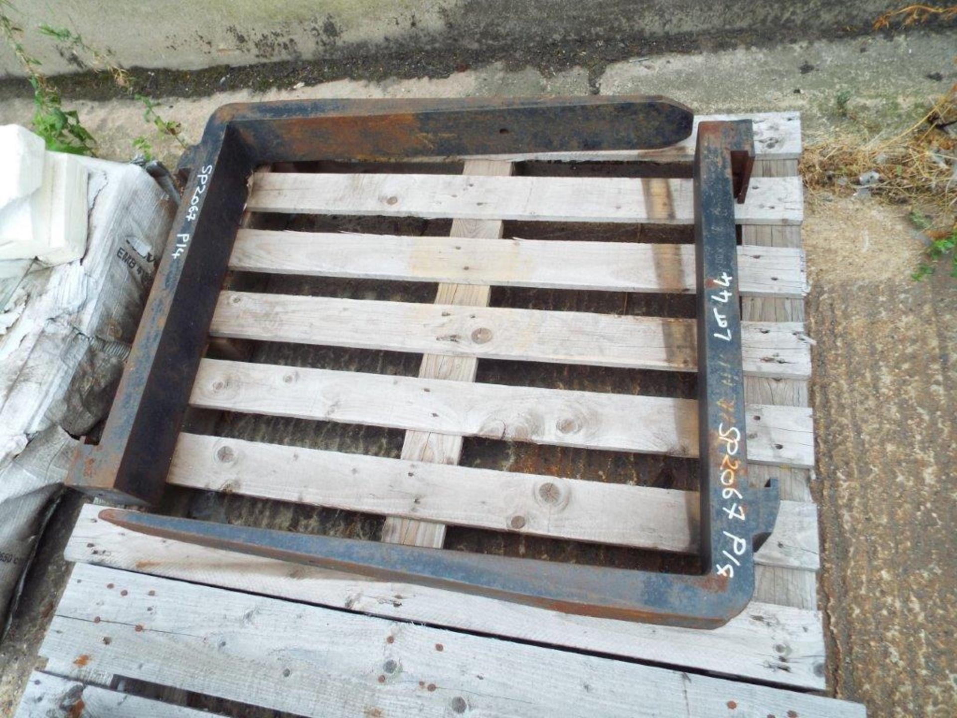 4 x 3' Forklift Tines - Image 3 of 6