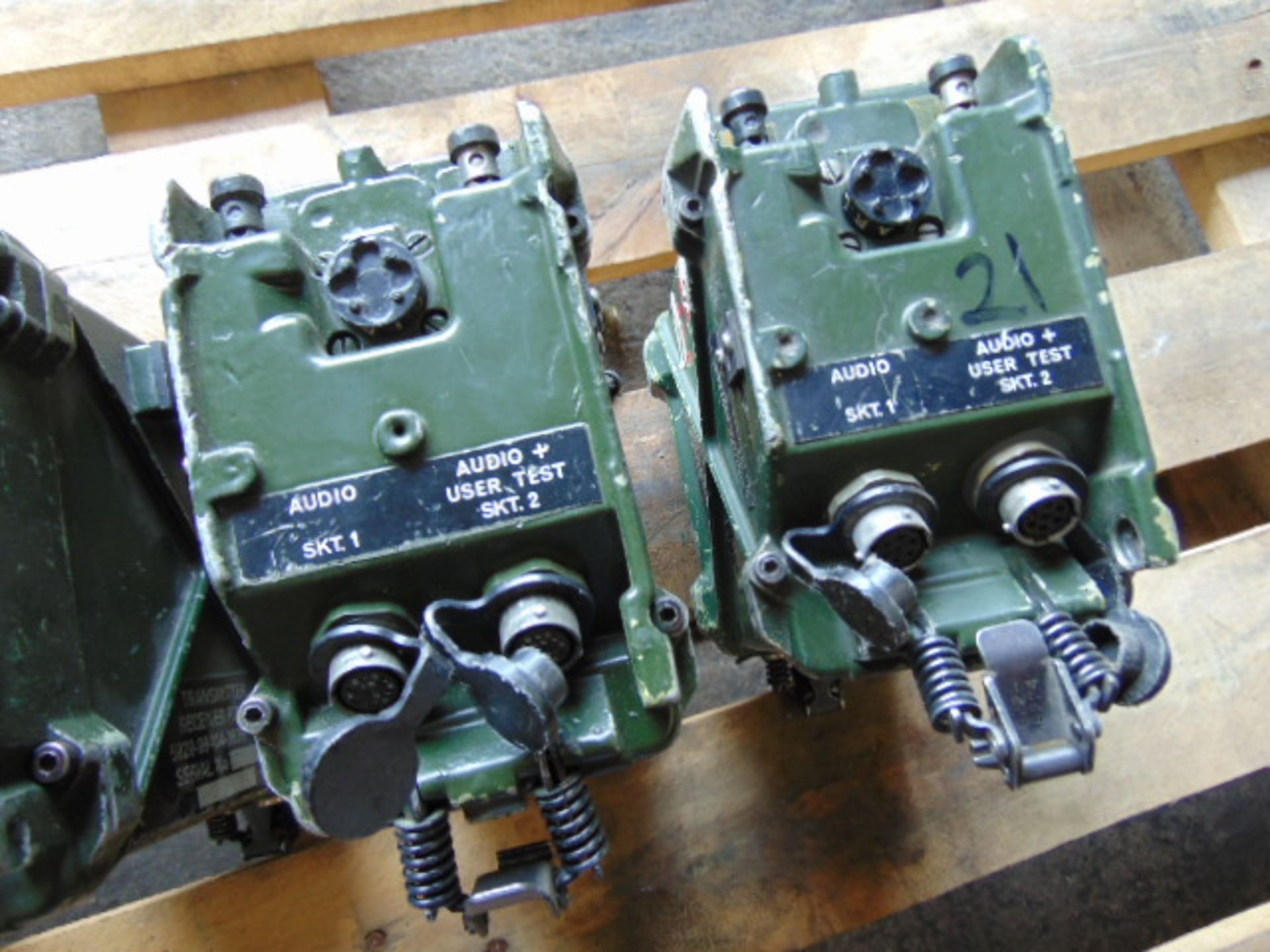 4 x Clansman RT- 351 Transmitter Receivers - Image 7 of 9