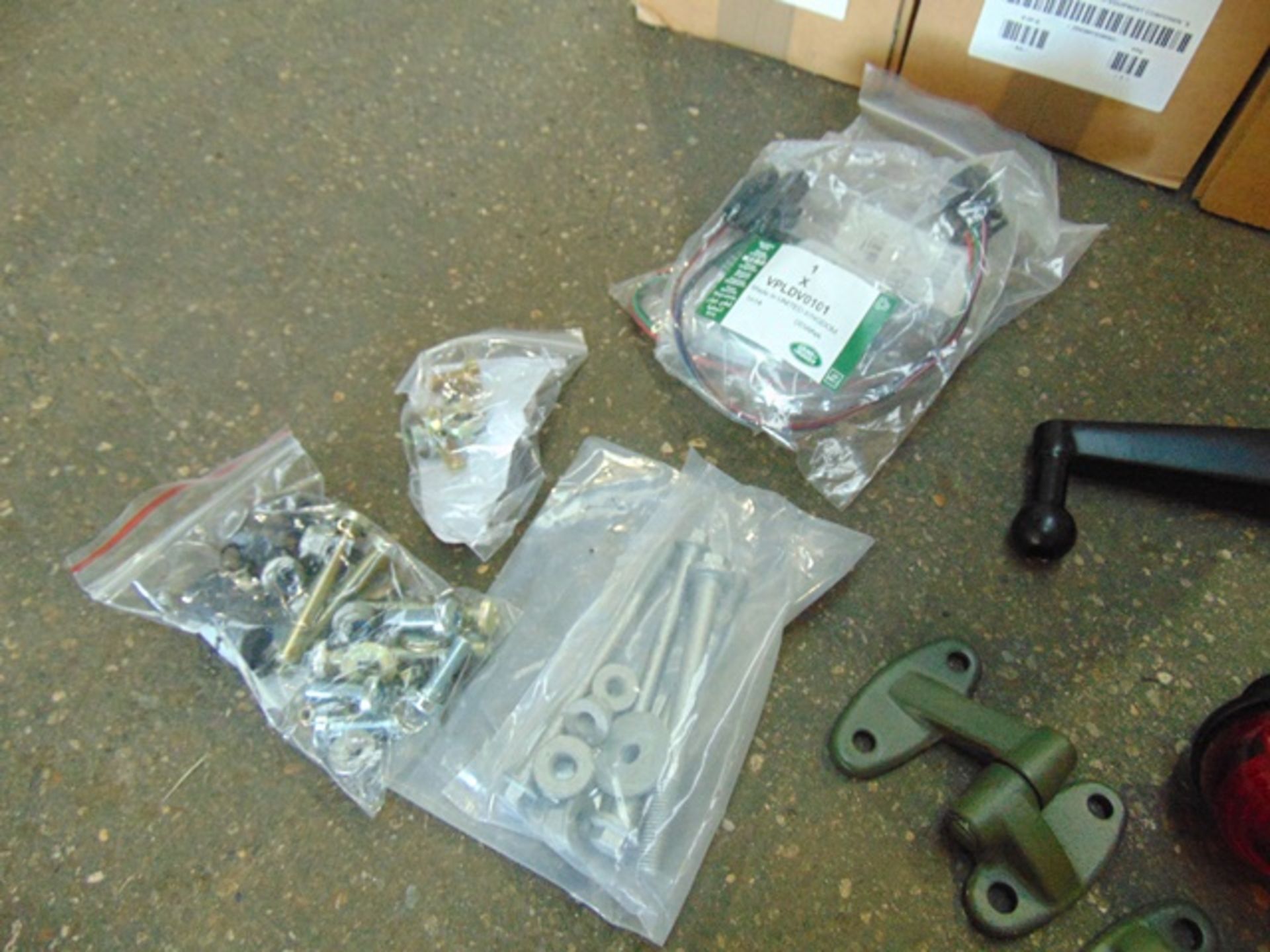 24 x Land Rover 90/110 Soft Top Modification Kits - Image 4 of 6