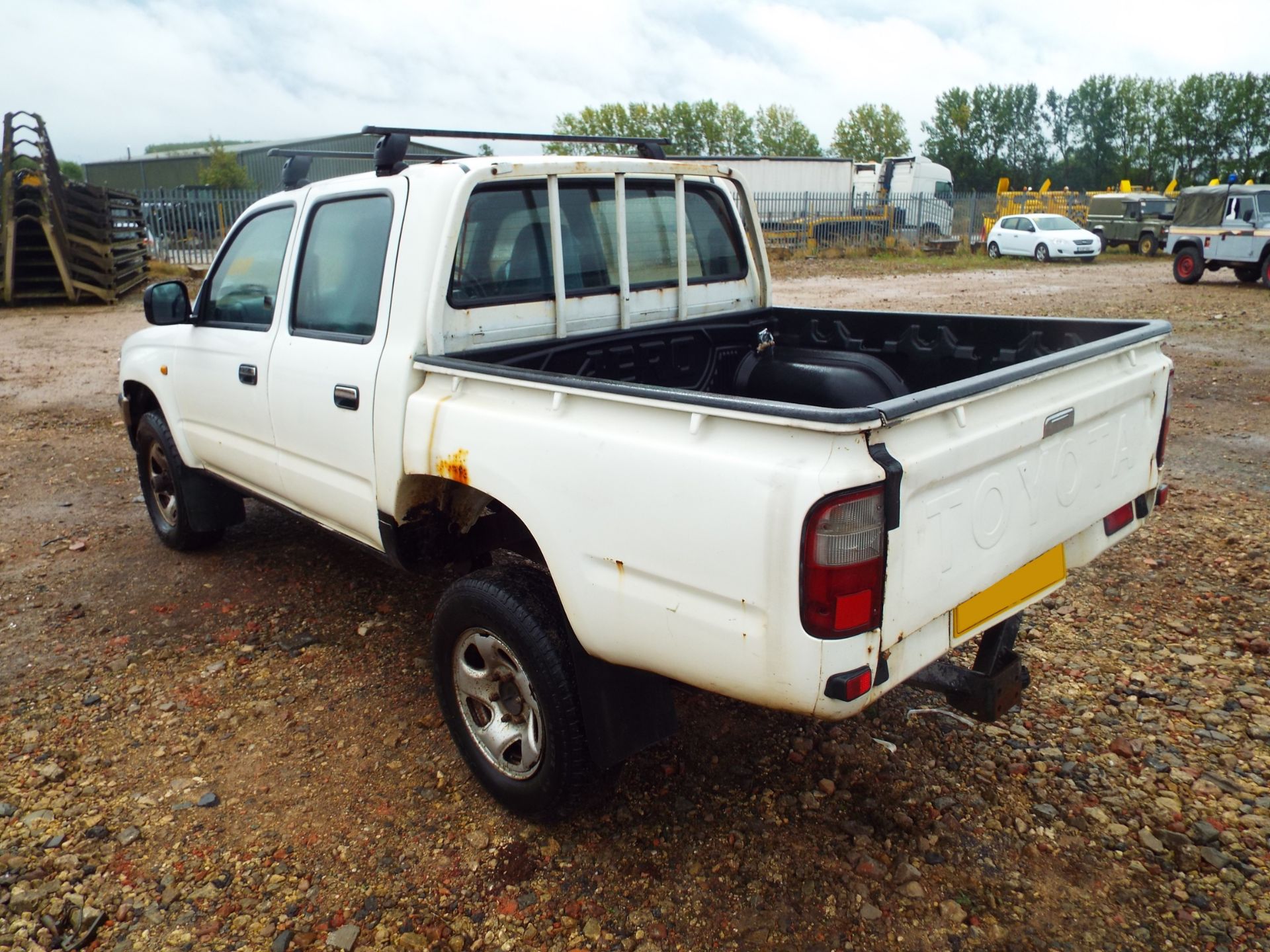 Toyota Hilux Double Cab pickup 2.4 2L-T Turbo Diesel 4 x 4 - Bild 5 aus 22