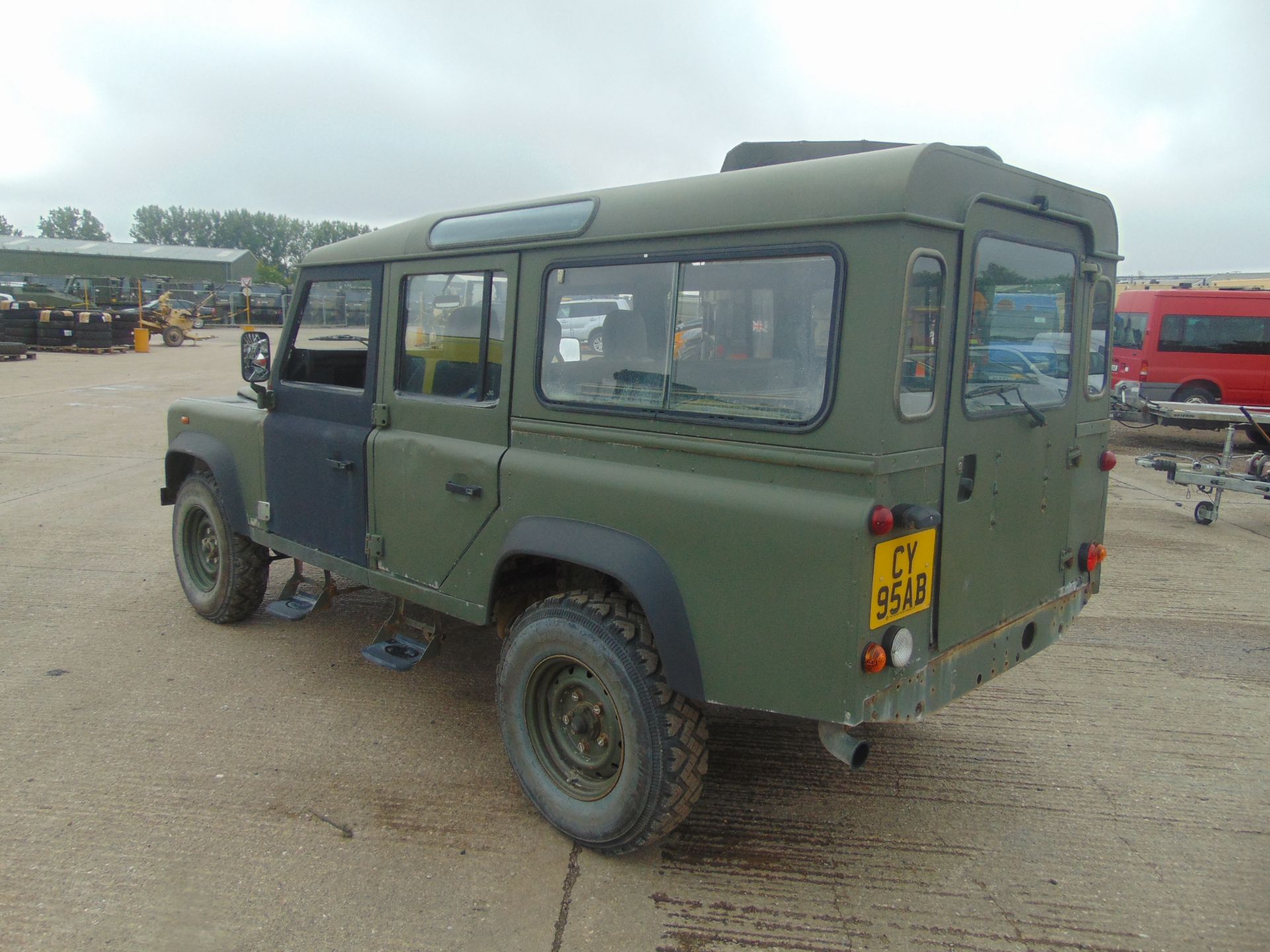 Land Rover Defender 110 TD5 Station Wagon - Bild 5 aus 25