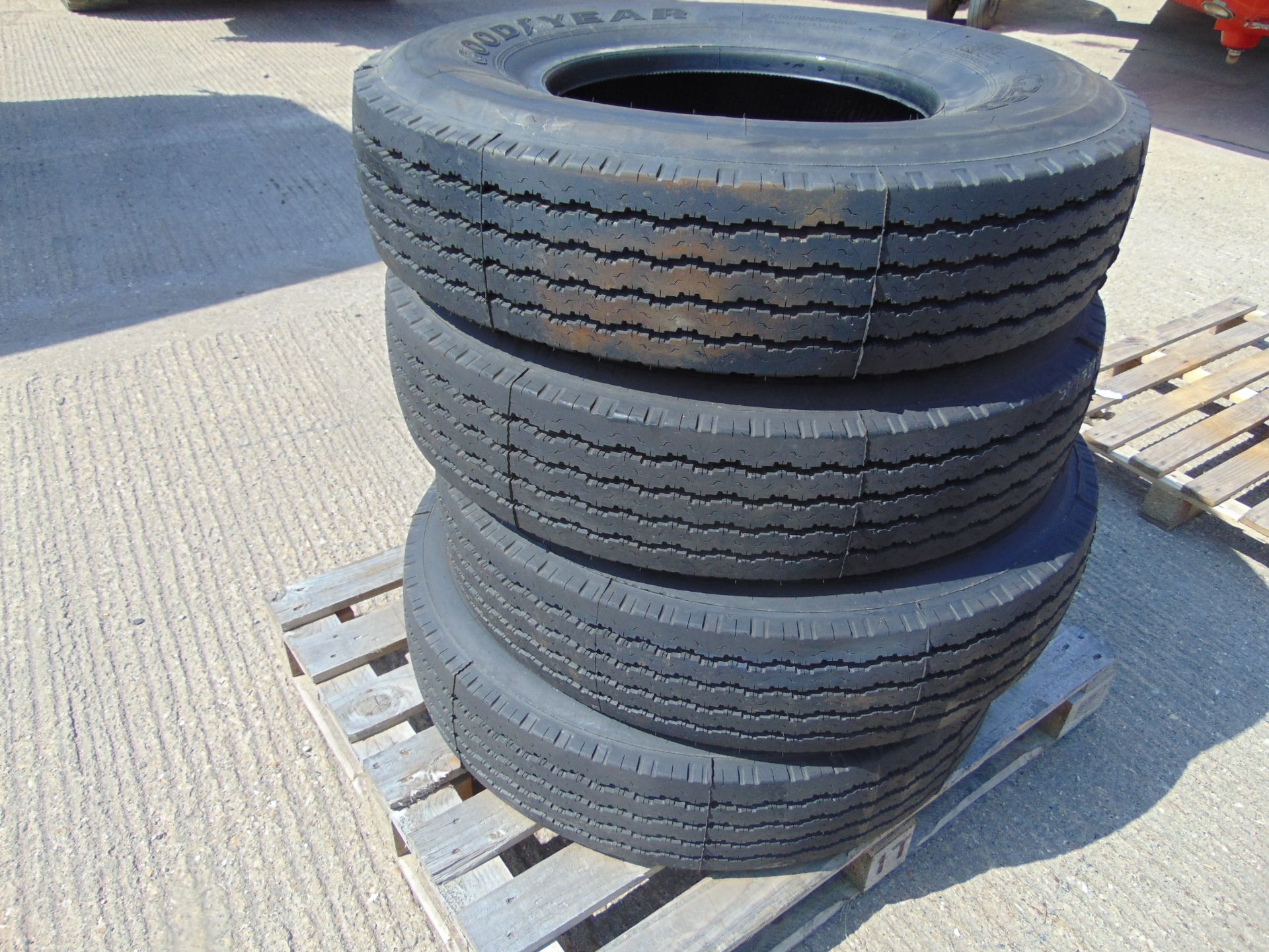 4 x Goodyear G293 9.00R20 14 Ply Tyres - Image 6 of 6