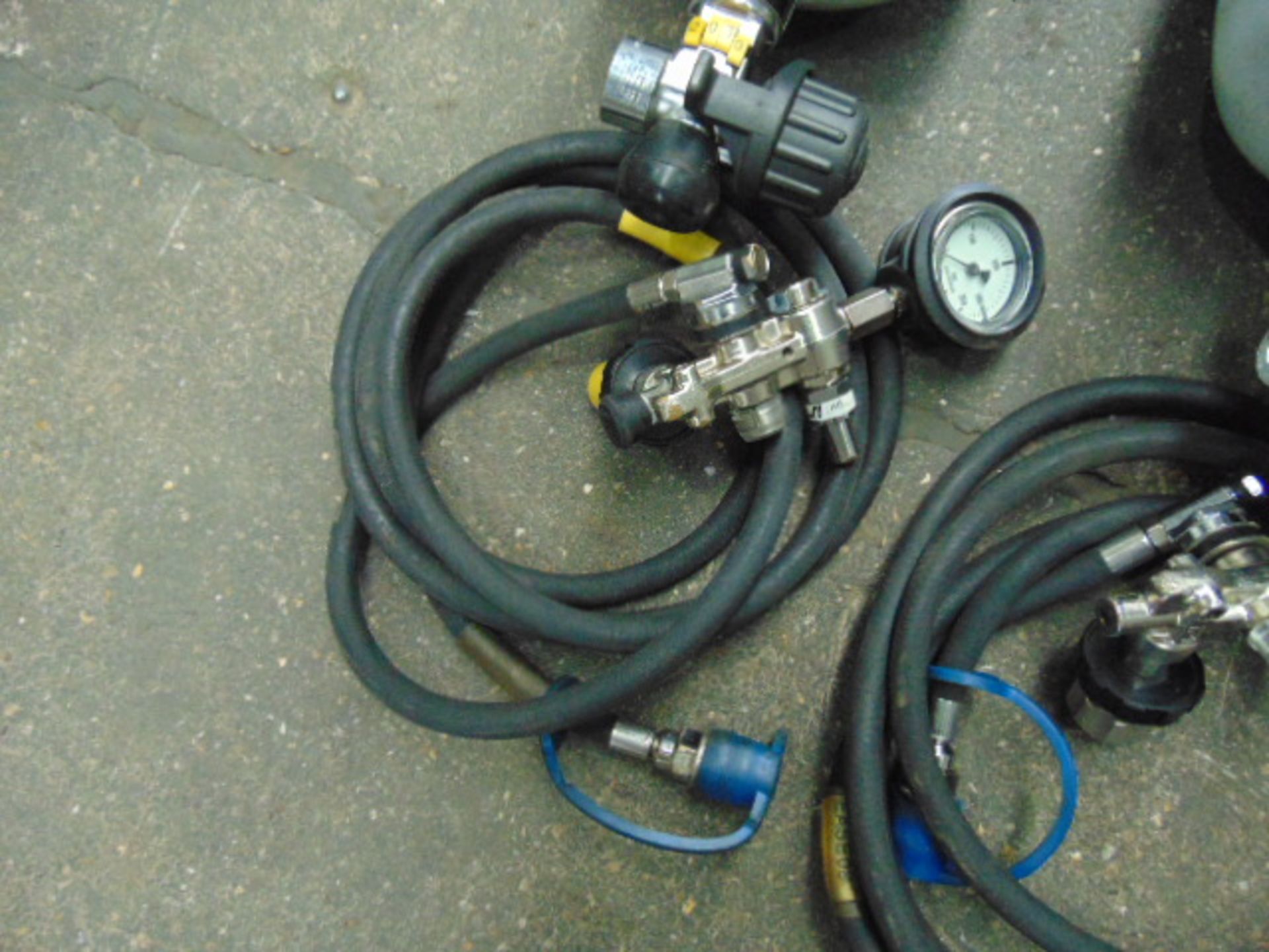 3 x Compressed Air Cylinders with Valves etc - Bild 7 aus 11