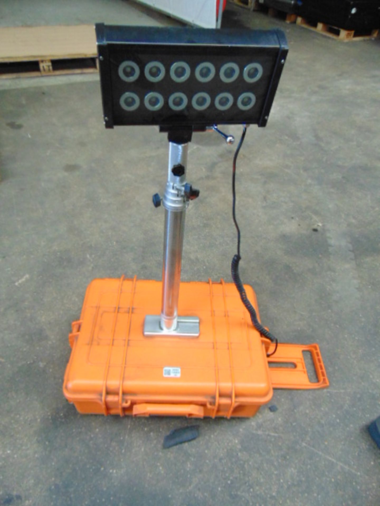 Remote Area Lighting Unit in Zero Case - Bild 3 aus 12