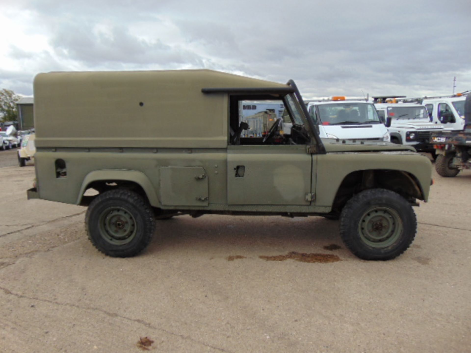 Left Hand Drive Land Rover Defender TITHONUS 110 Hard Top - Image 5 of 18