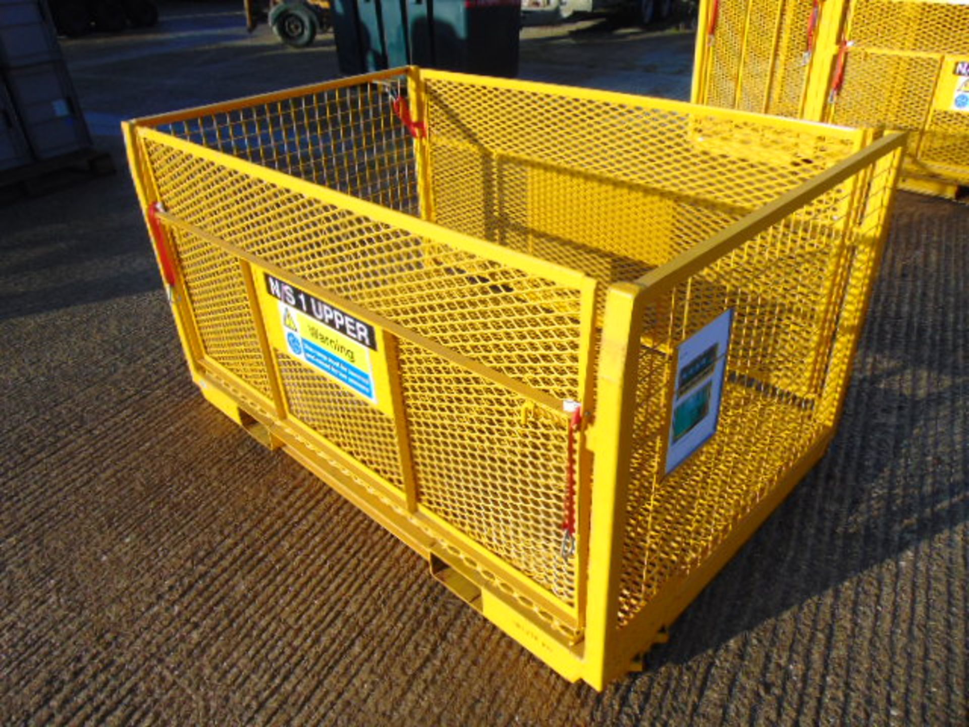 Drop Side Cage Pallet / Triple Stillage Assy - Image 9 of 10