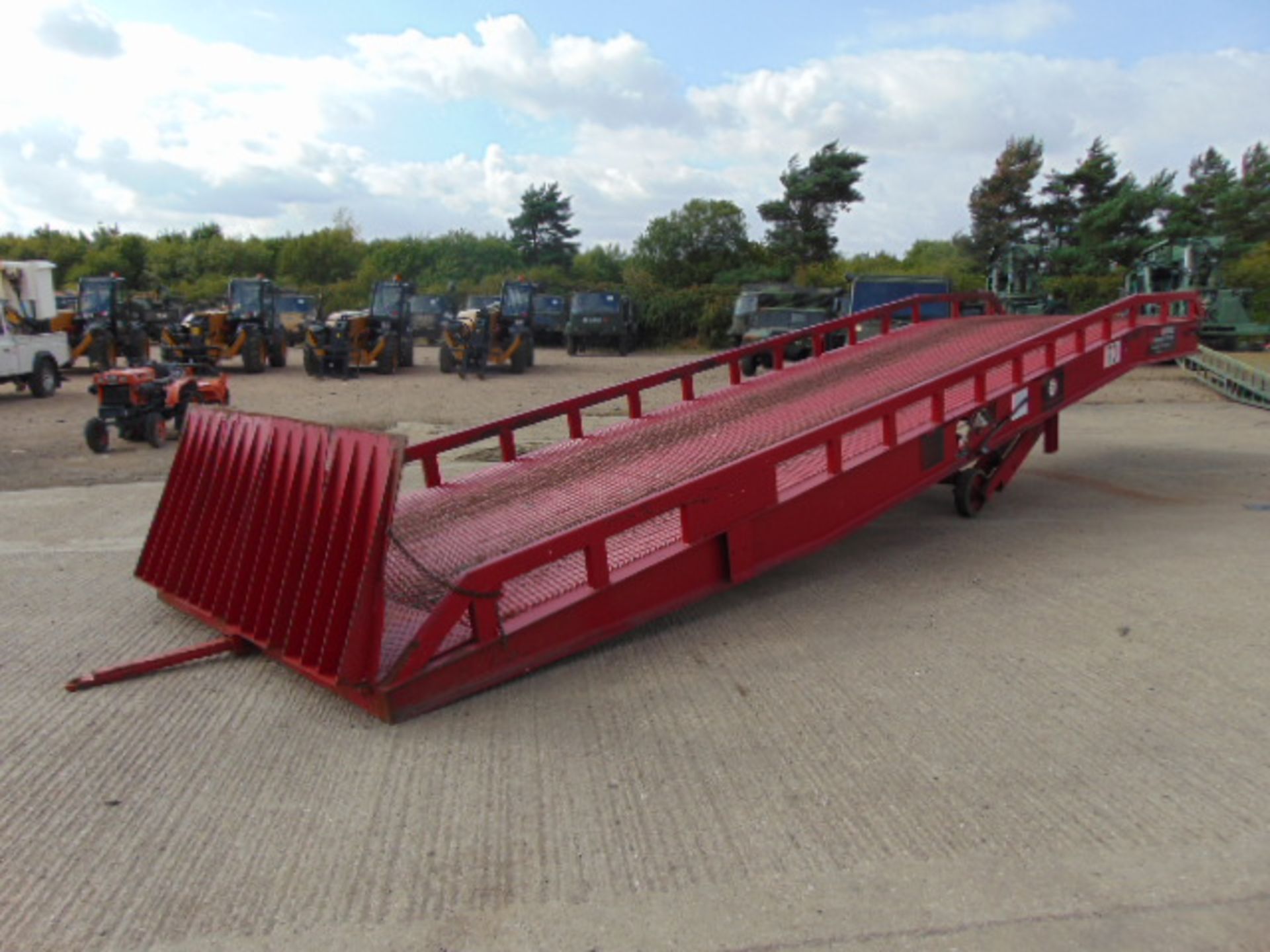 2012 Thorworld 10 Tonne Electric / Hydraulic Mobile Loading Ramp - Bild 3 aus 9