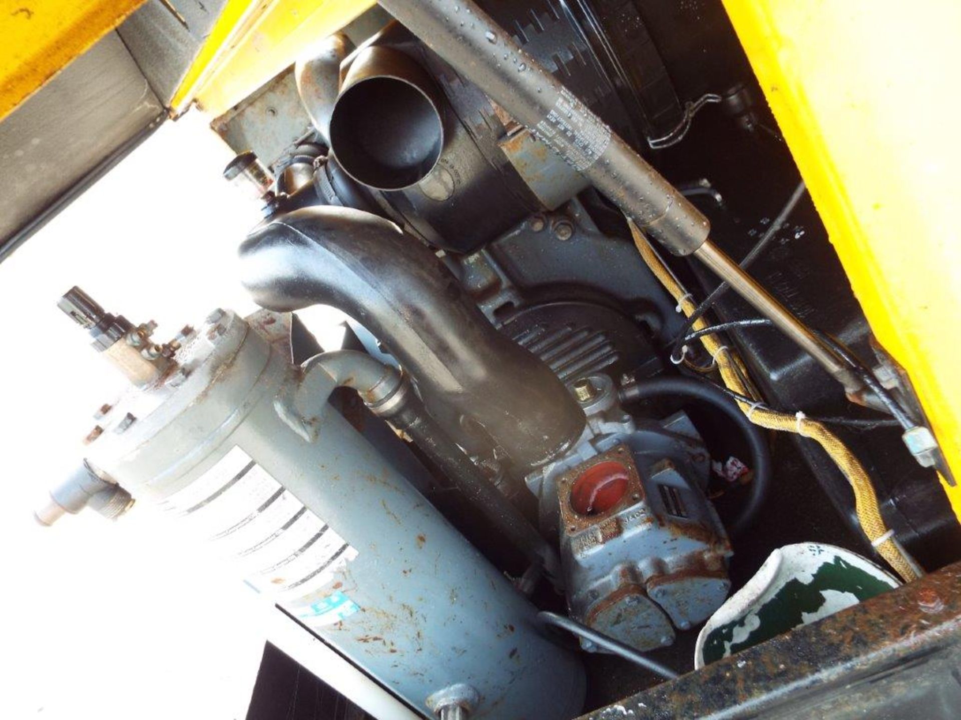 Atlas Copco XAS 66 Trailer Mounted Air Compressor - Bild 15 aus 19