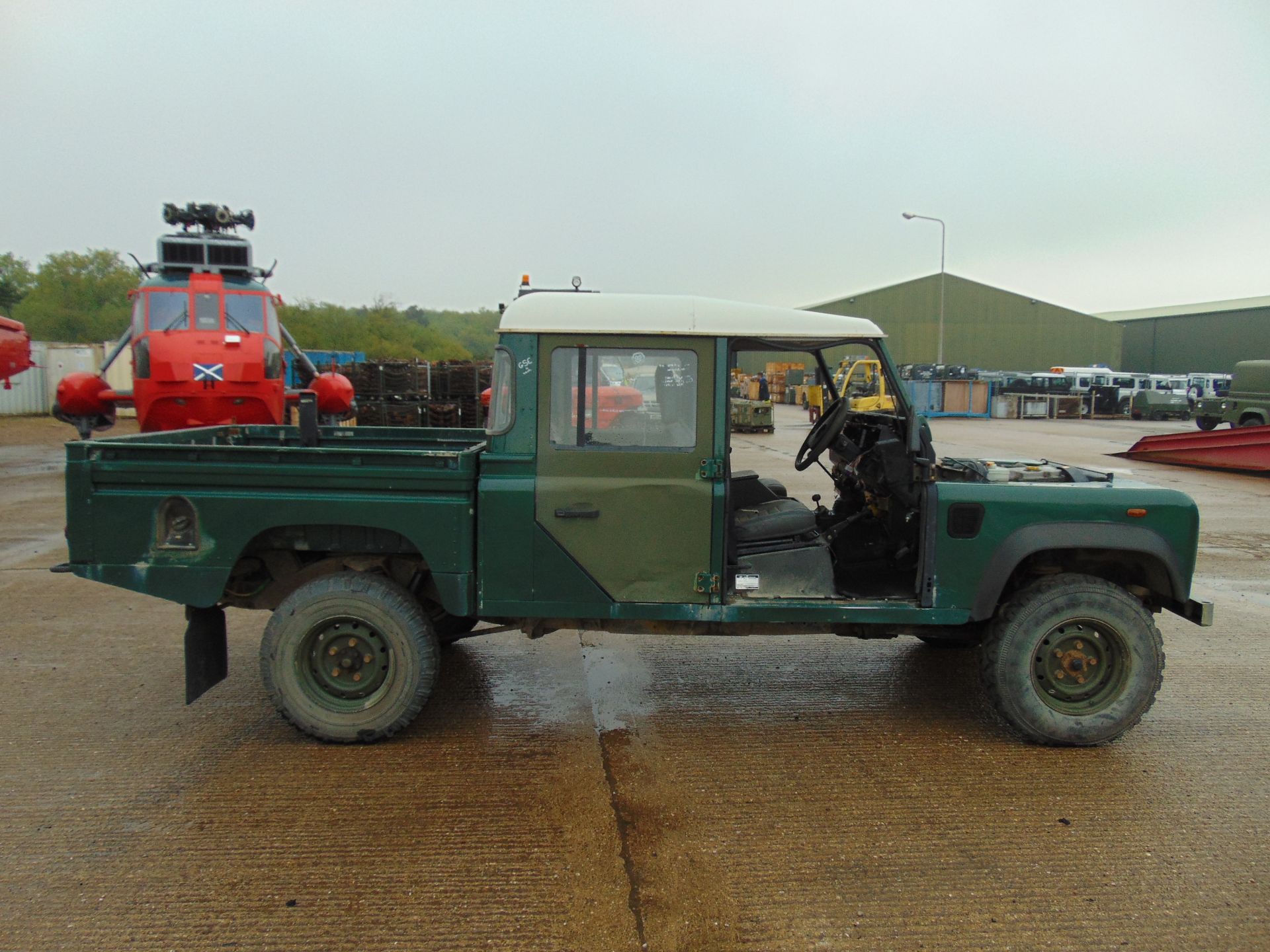 Land Rover Defender 130 TD5 Double Cab Pick Up - Image 8 of 22