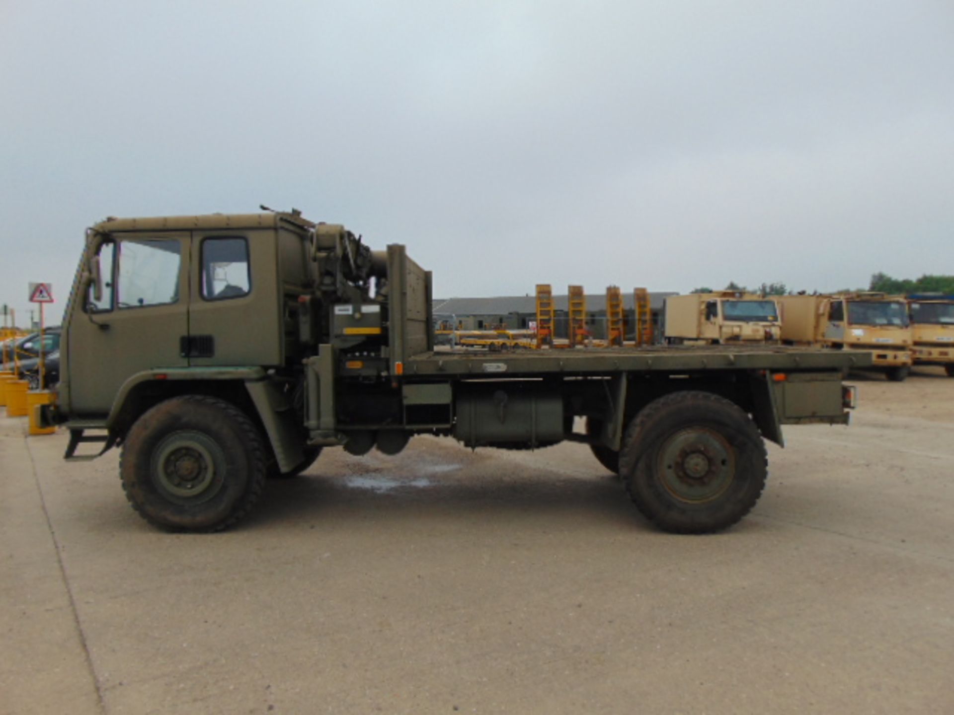 Leyland DAF 4X4 Truck complete with Atlas Crane - Image 4 of 17