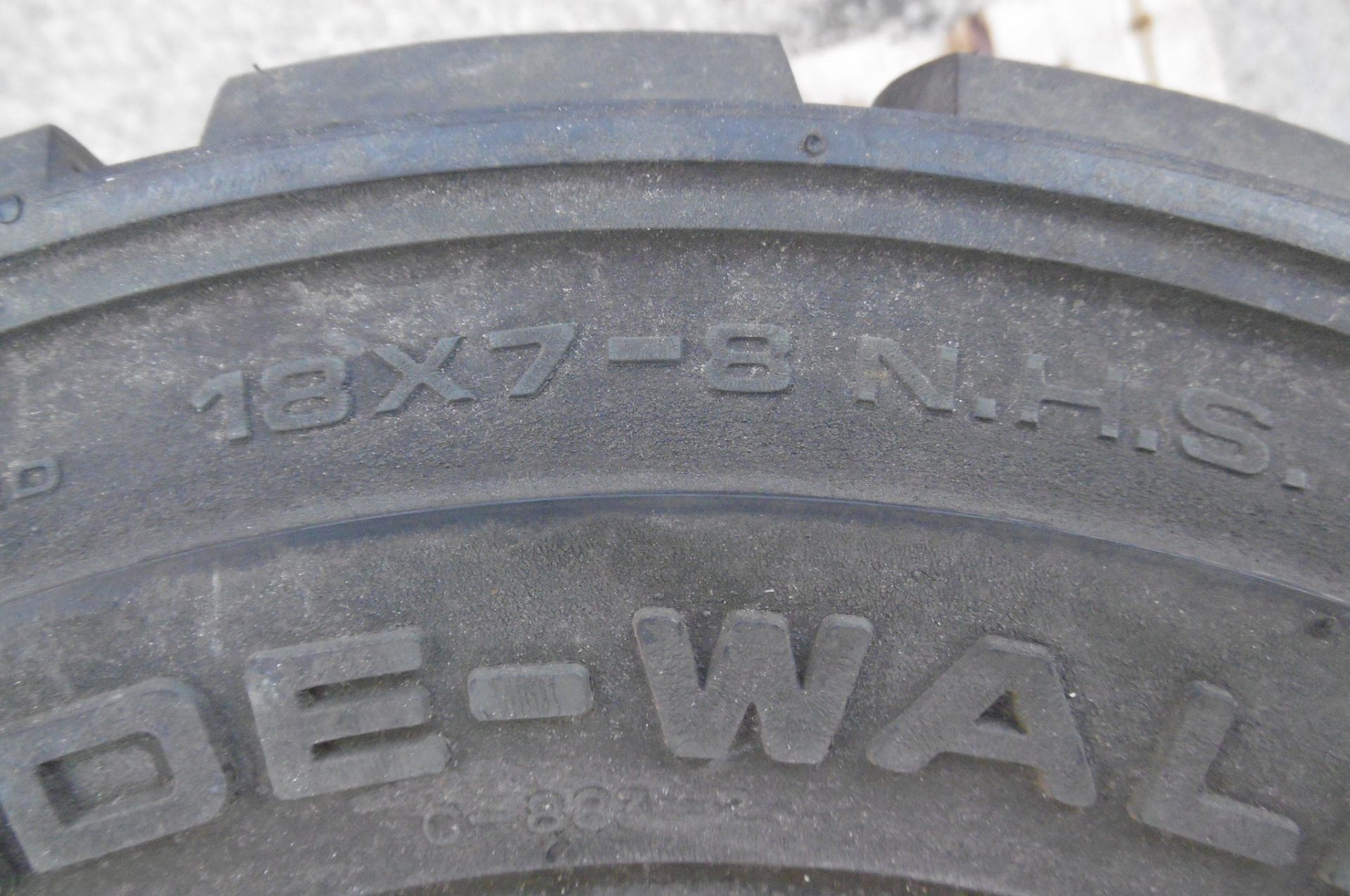 4 x Mixed 18x7-8 Continental and Widewall Tyres and 1 x Watts 4.00x8 Tyre - Image 9 of 10