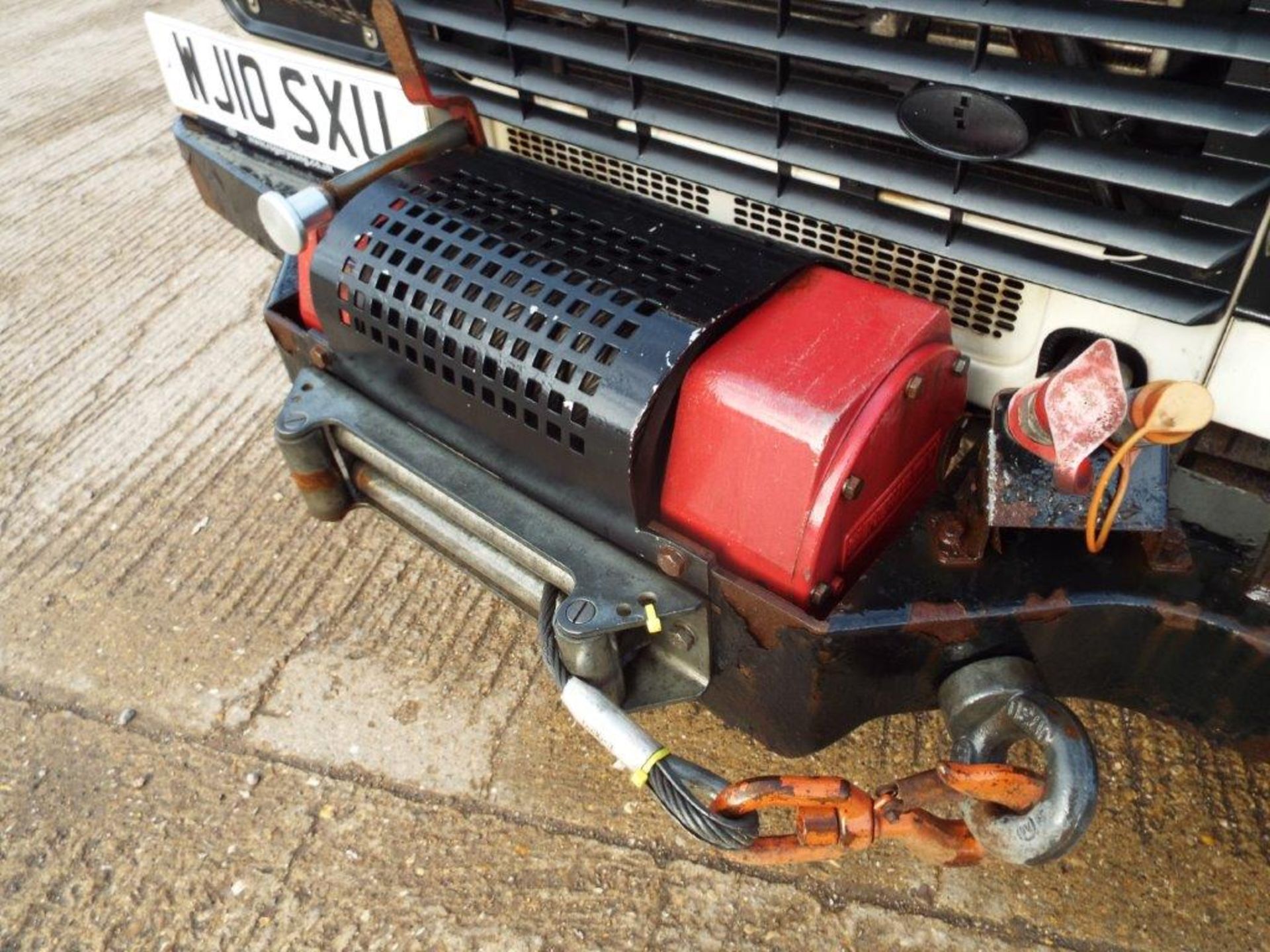 Land Rover Defender 110 Puma Hardtop 4x4 Special Utility (Mobile Workshop) complete with Winch - Image 9 of 32