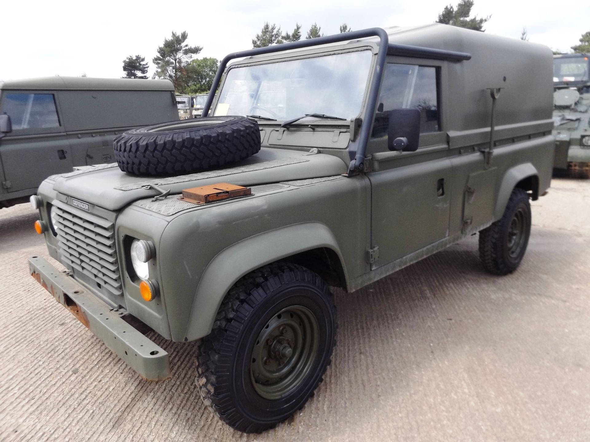 Land Rover TITHONUS 110 Hard Top - Image 3 of 18