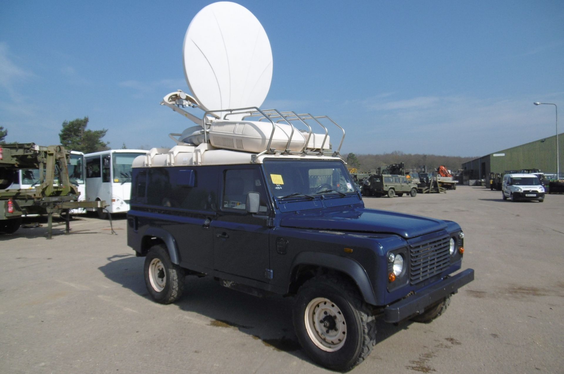 Left Hand Drive SATCOM/Communications Land Rover Defender 110 TD5 - Image 9 of 25