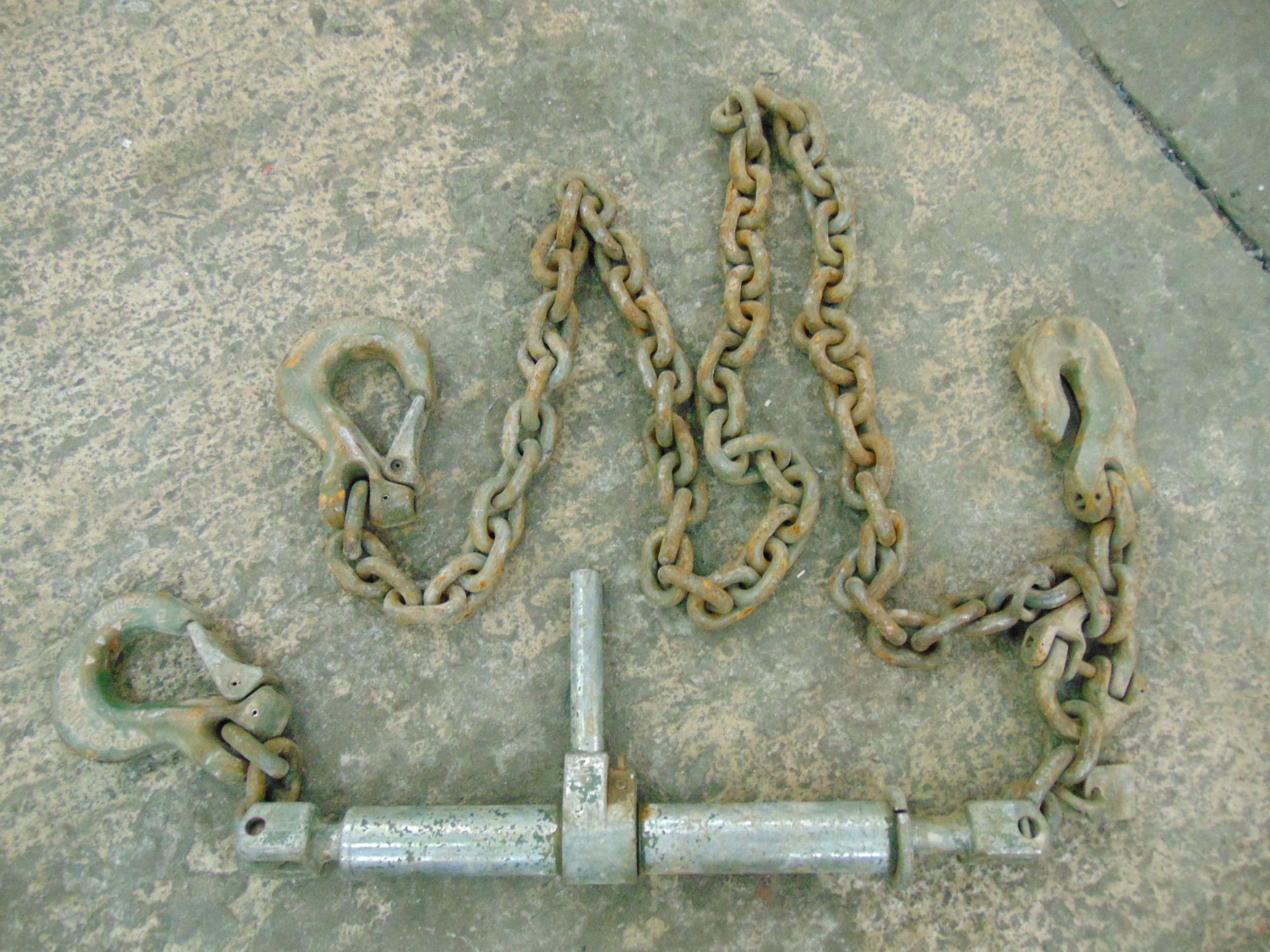Very Heavy Duty RUD Lashing Chain with Ratchet Tensioner