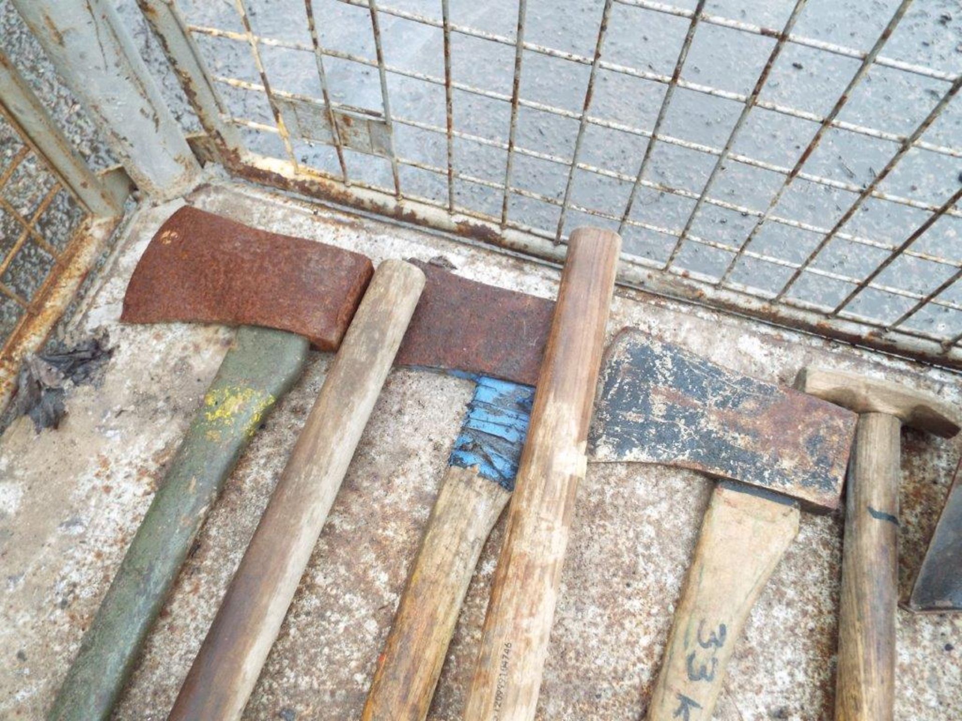 9 x Mixed Axes, Picks and Shovels - Image 2 of 6