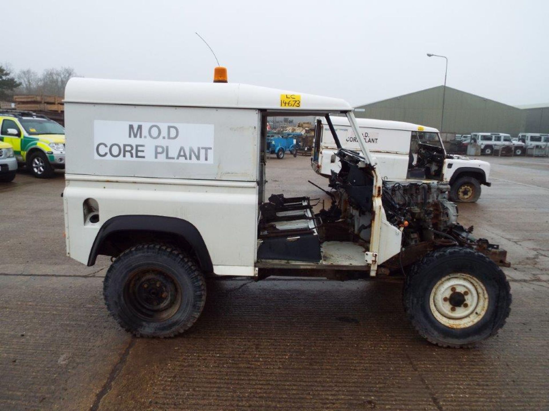 Land Rover Defender 90 300Tdi - Suitable for Spares or Repairs - Bild 8 aus 19