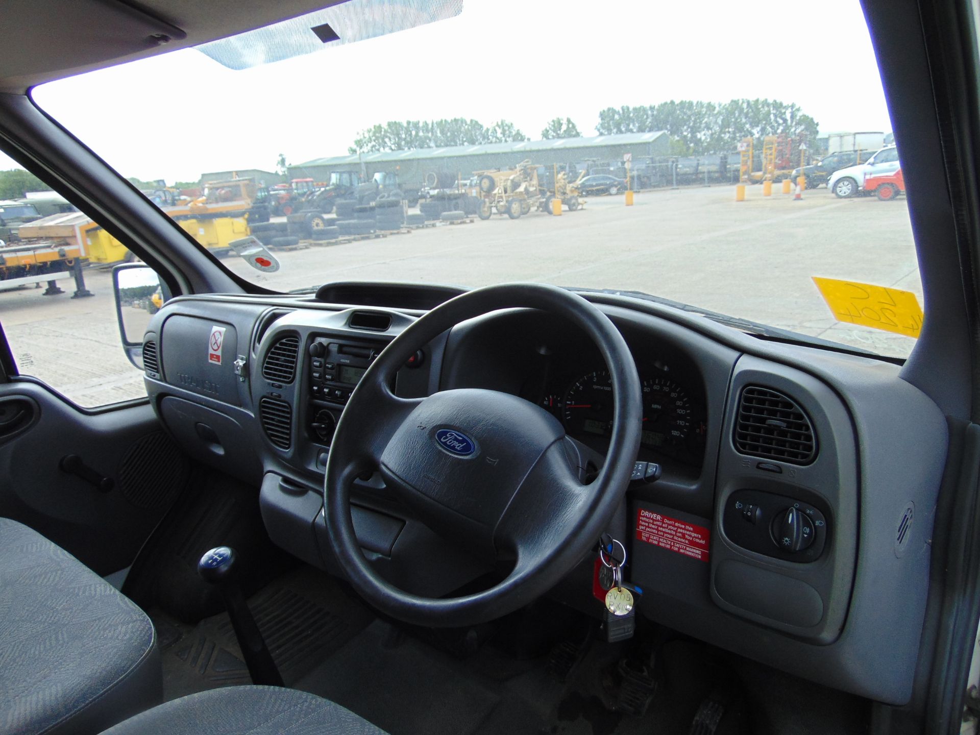 Ford Transit T260 Crew Cab Panel Van - Bild 10 aus 19