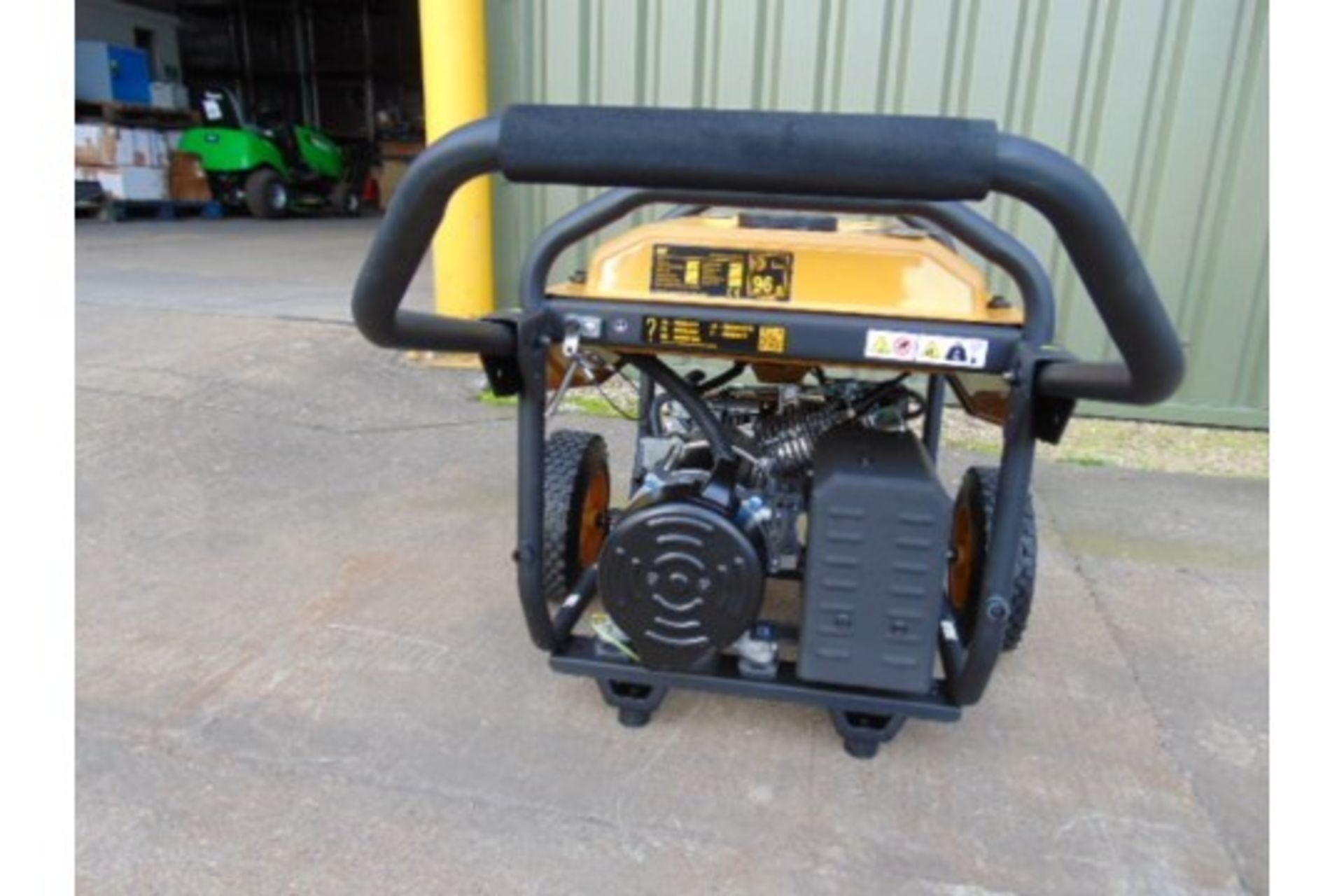 UNISSUED Caterpillar RP4400 Industrial Petrol Generator Set - Image 4 of 10