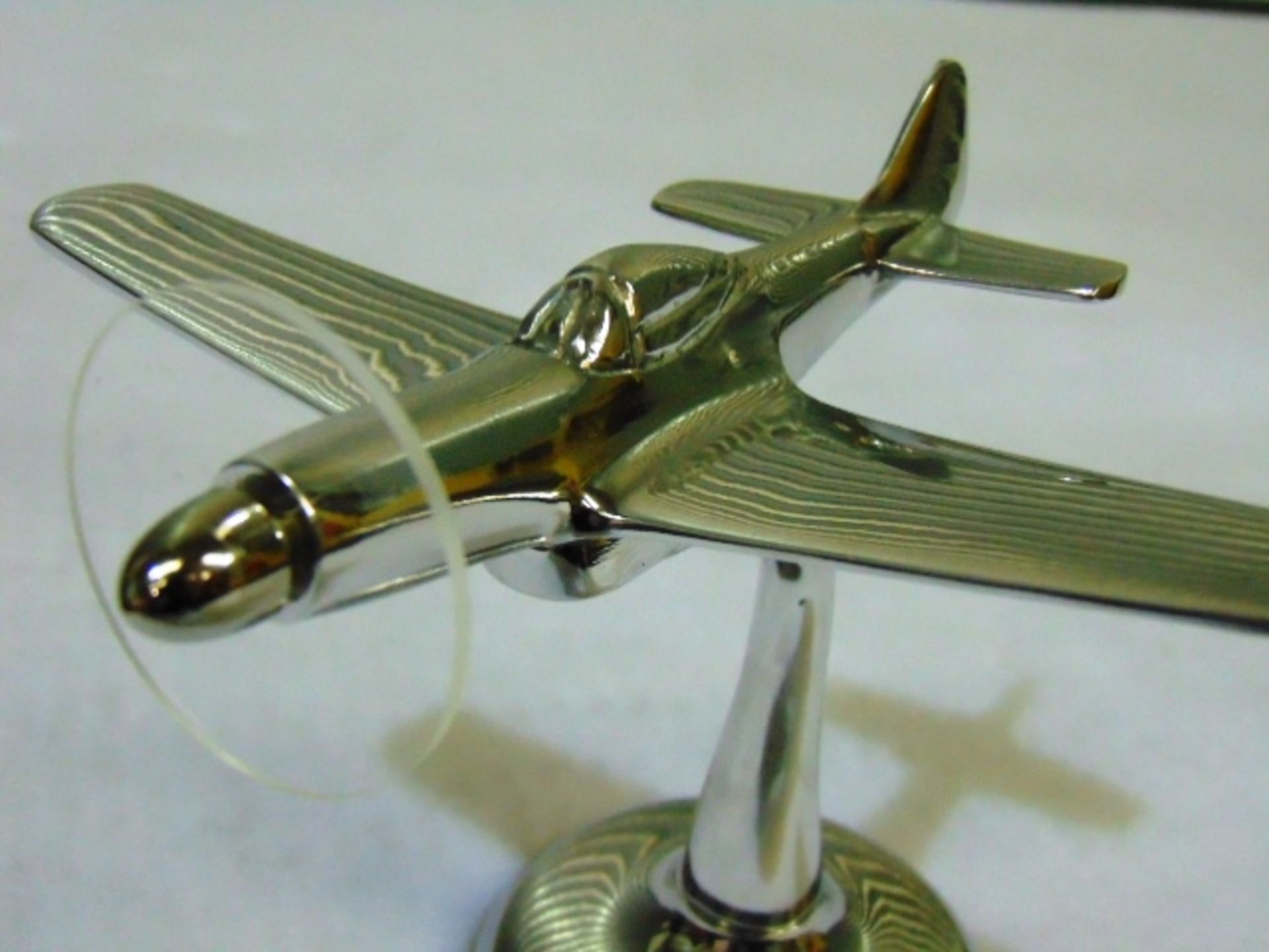 Aluminium Desktop WWII P-51 Mustang Model - Image 4 of 6