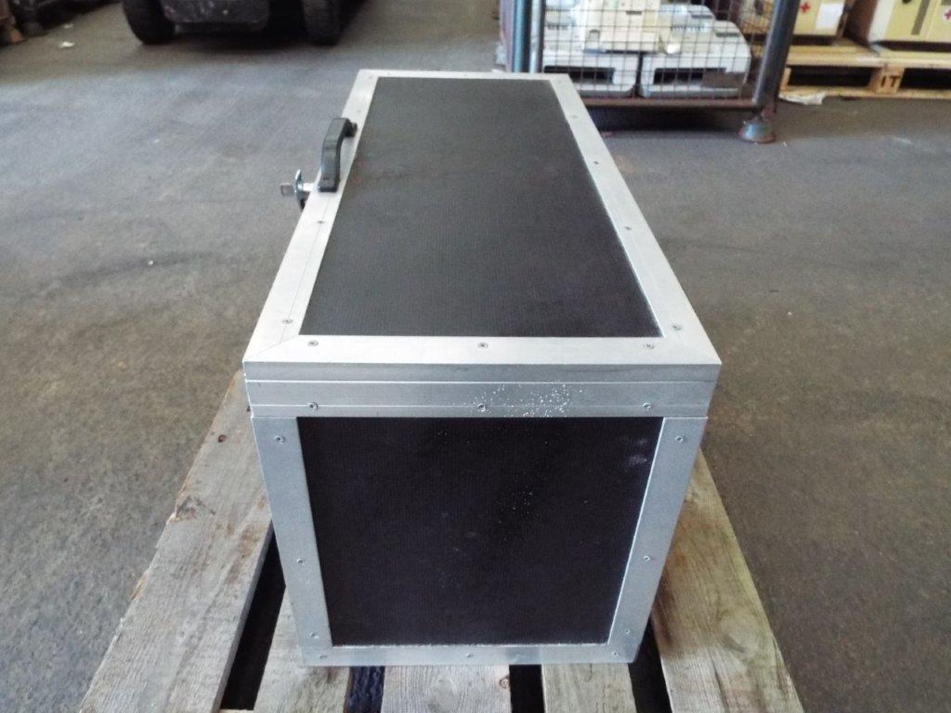 Heavy Duty Lockable Stowage Box - Bild 4 aus 11