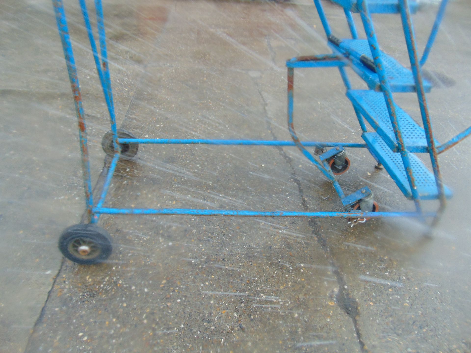 8-Step mobile Warehouse Ladder - Image 5 of 9