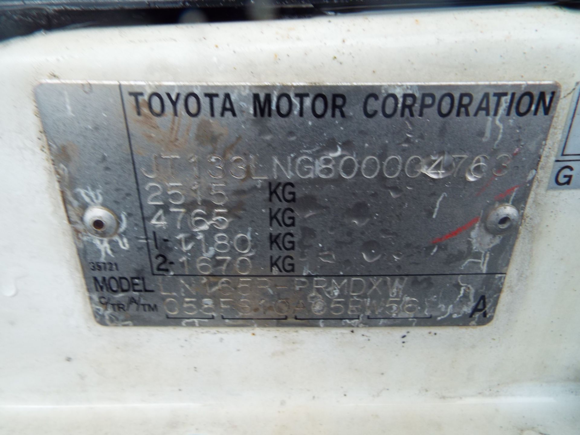 Toyota Hilux Double Cab pickup 2.4 2L-T Turbo Diesel 4 x 4 - Image 16 of 22