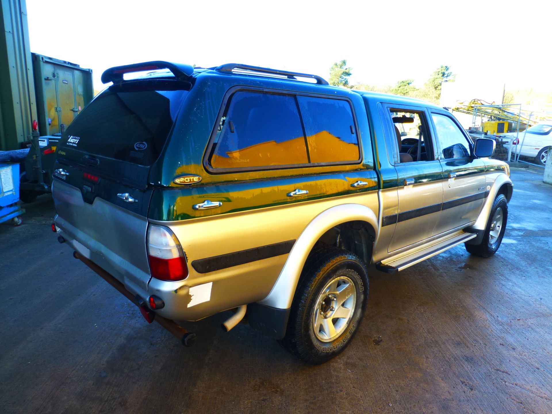 Mitsubishi L200 2.5 TD Double Cab pickup - Image 7 of 21