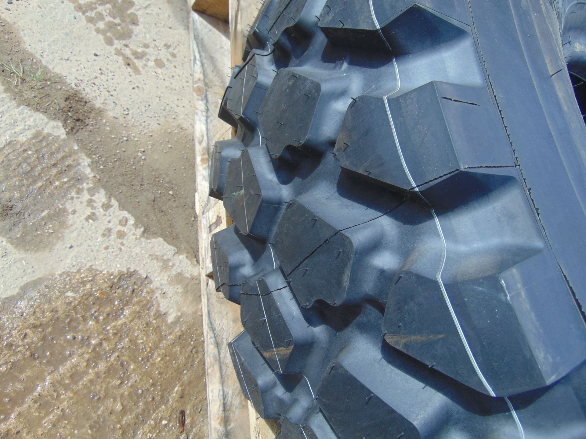 Michelin XZL 14.00 R20 Tyre - Bild 5 aus 6