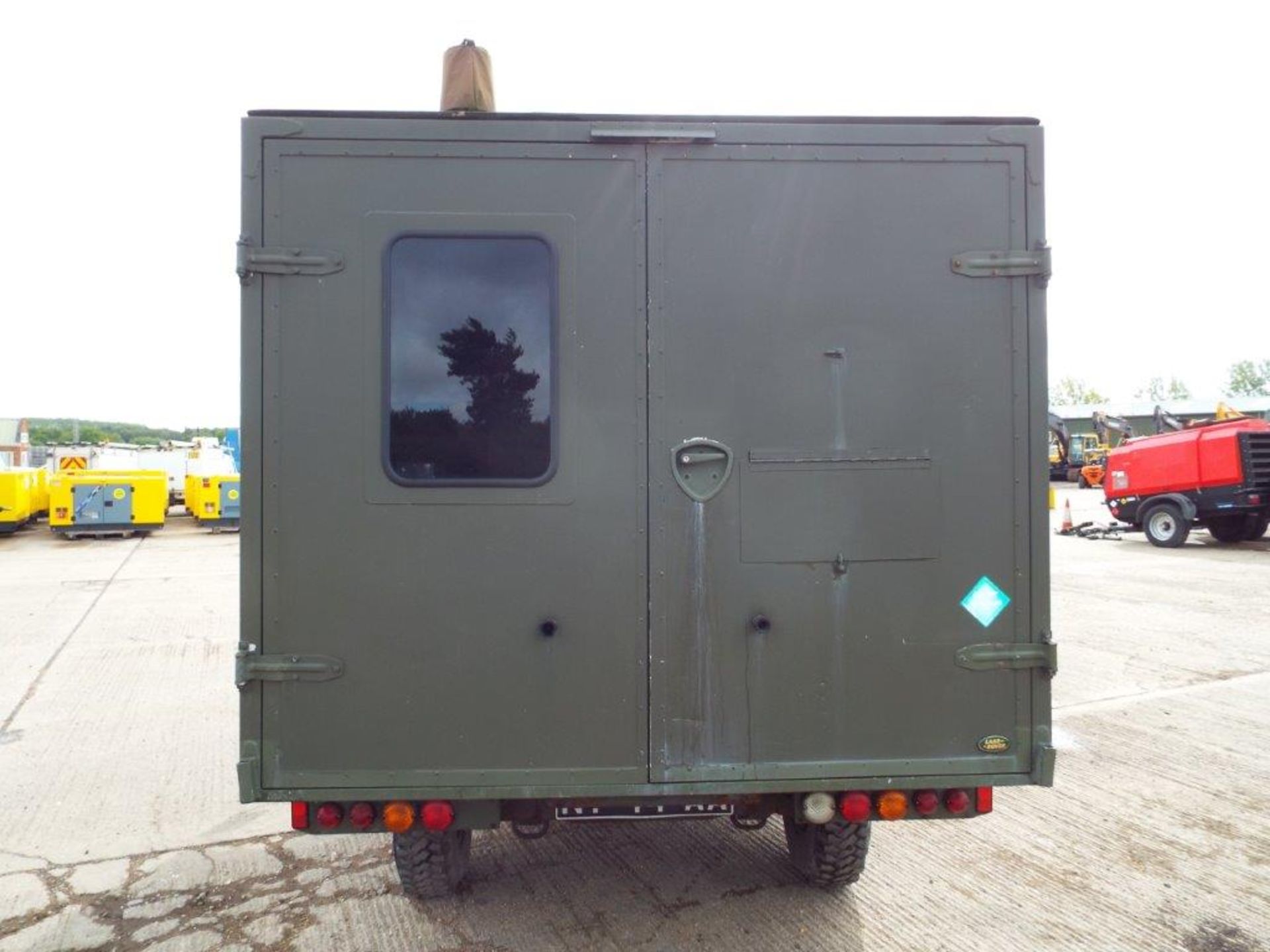 Military Specification Land Rover Wolf 130 Ambulance - Image 6 of 24