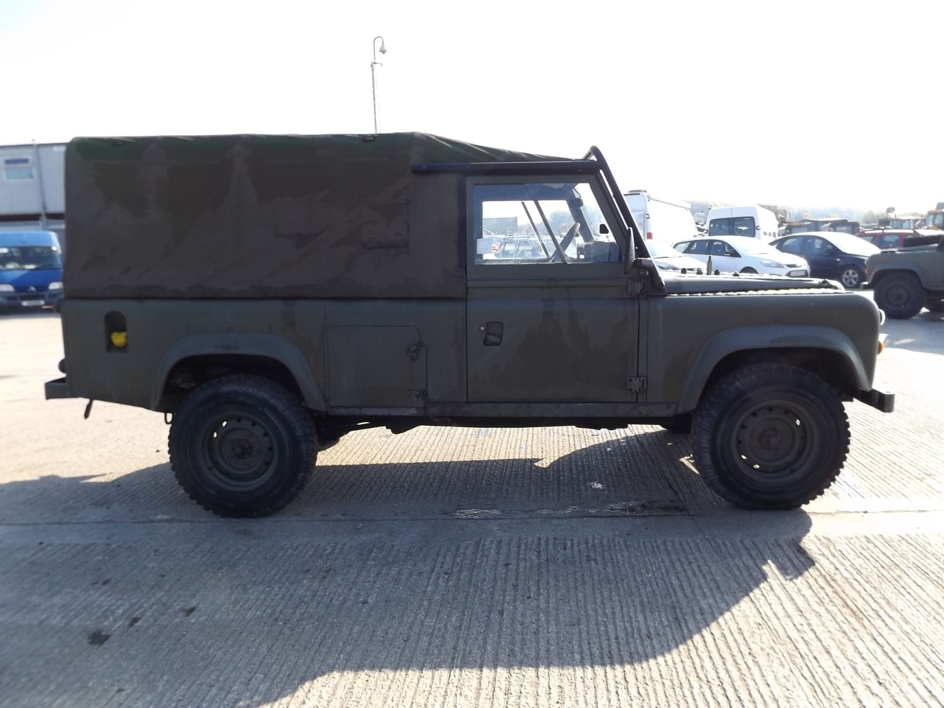 Land Rover TITHONUS 110 Soft Top - Bild 4 aus 18