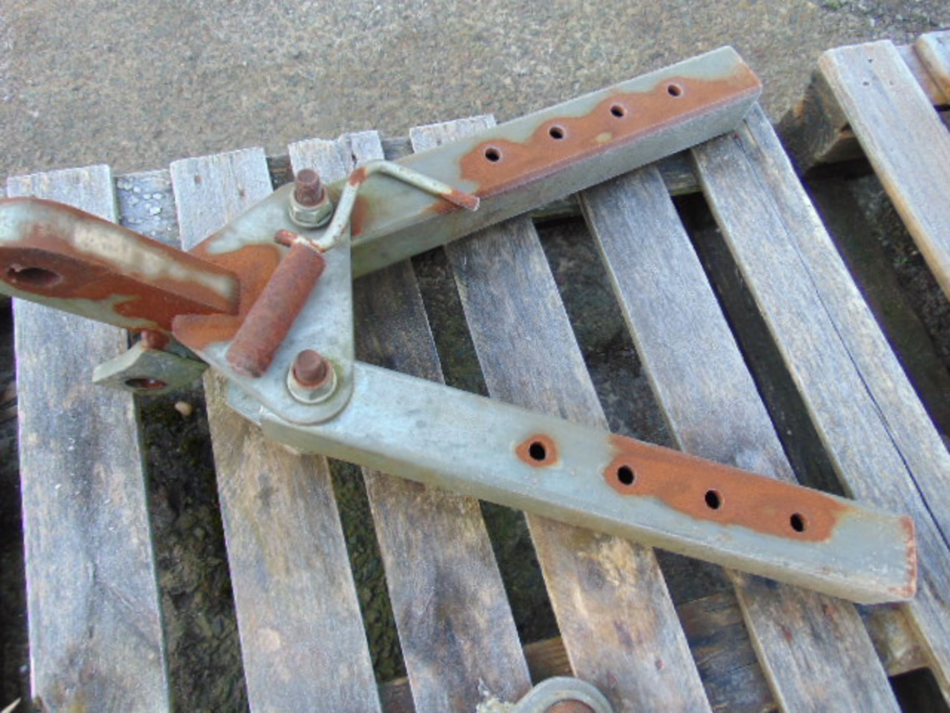 Pallet of Tractor Link Arms - Image 5 of 6