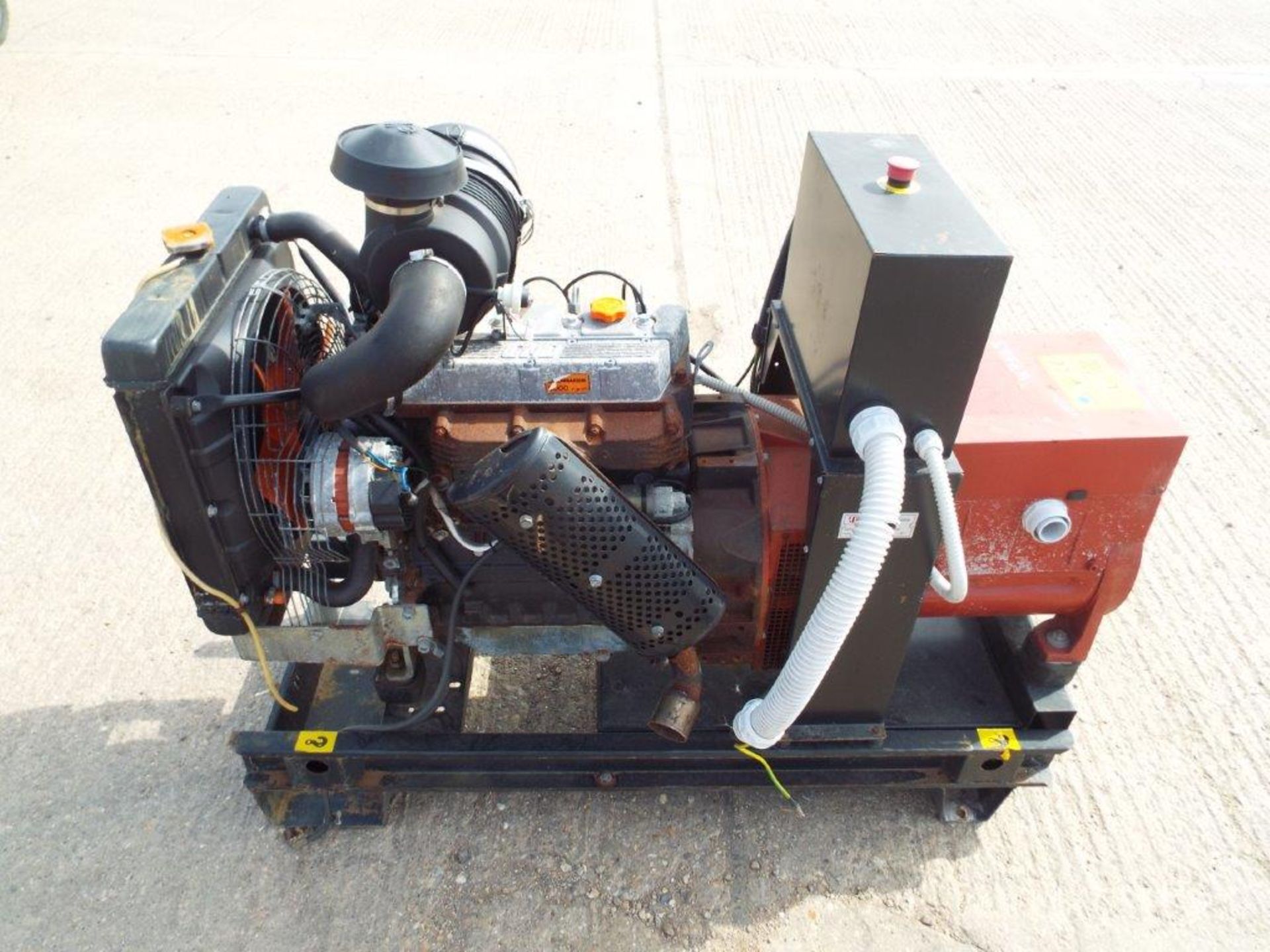Scorpion DL35 35 kVA, 3 Phase Skid Mounted Diesel Generator - ONLY 74 hours! - Image 4 of 13