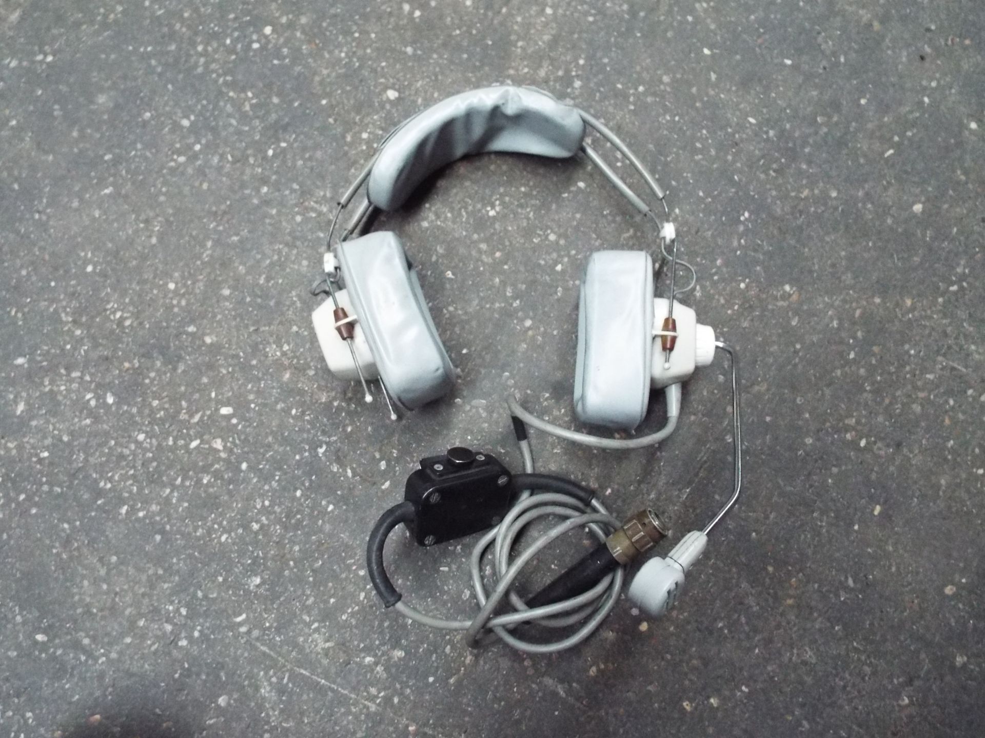 11 x Amplivox Astrolite Headsets as used by Air Traffic Control and Pilots - Bild 2 aus 5