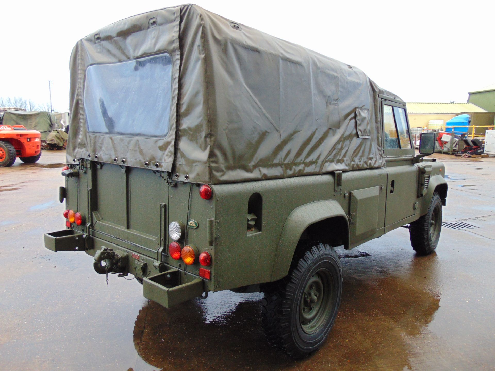 Land Rover Wolf 110 Soft Top - Image 9 of 27