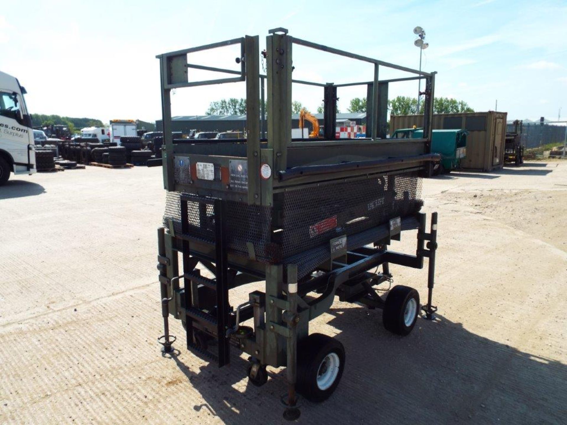 UK Lift 4m Mobile Hydraulic Work Platform - Image 5 of 17