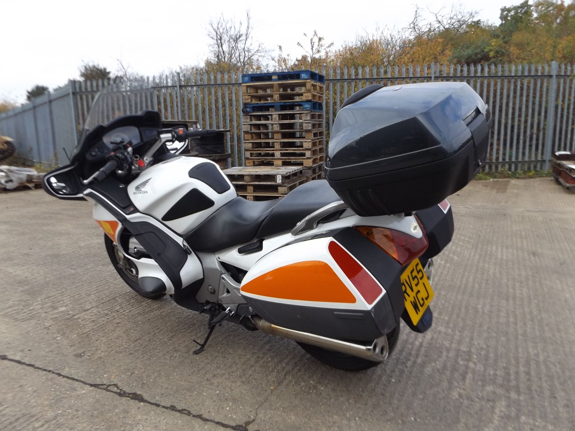 2005 Honda ST1300A Pan European Motorbike 36,455 miles! - Image 8 of 13