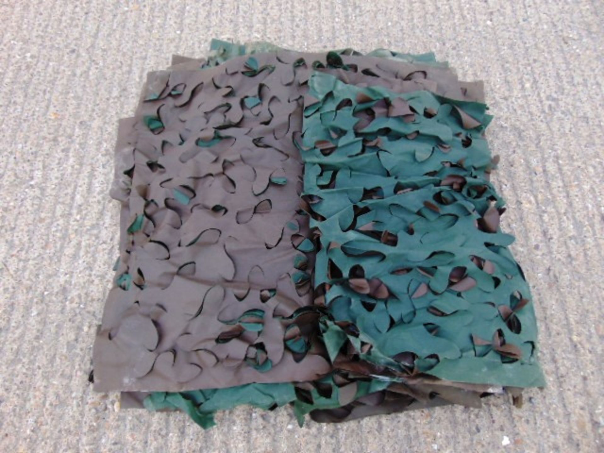 50 x Woodland Camouflaged Netting Repair Panels