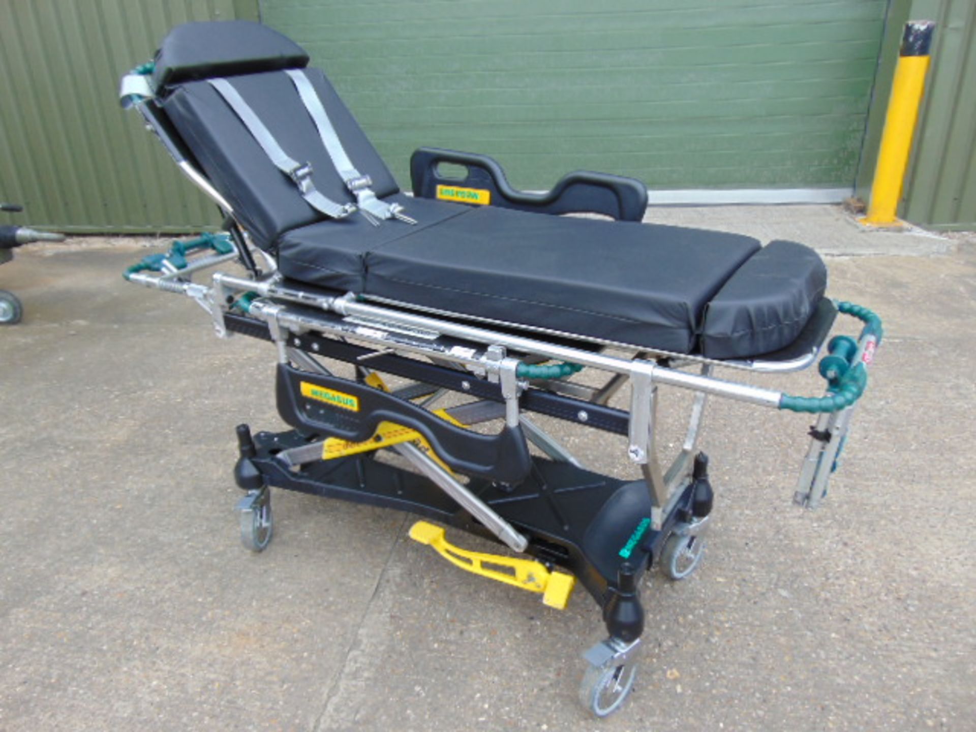 2006 Ferno Megasus Bariatric Ambulance Stretcher