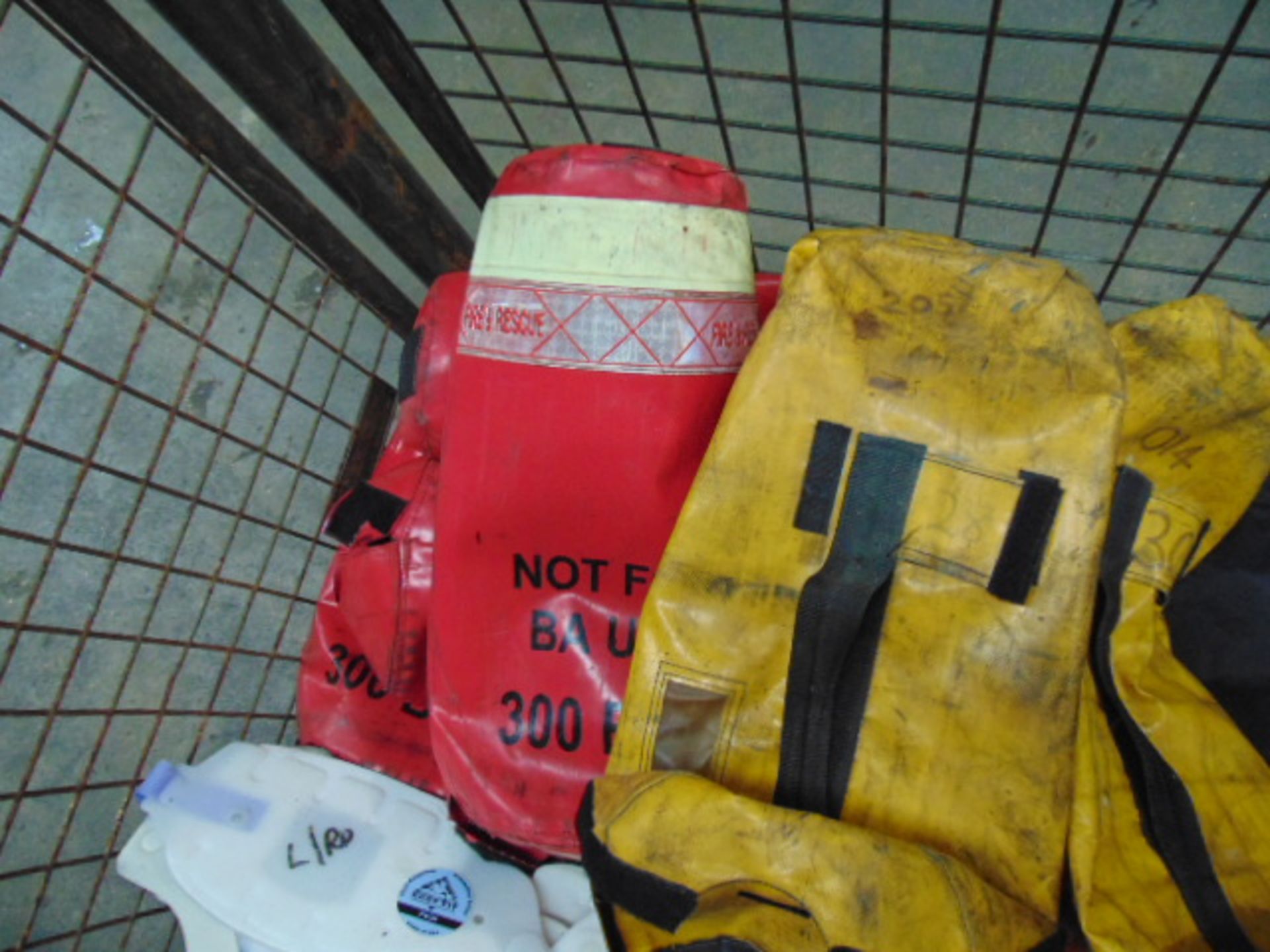 Stillage of Mixed Bags and Collars - Image 5 of 5