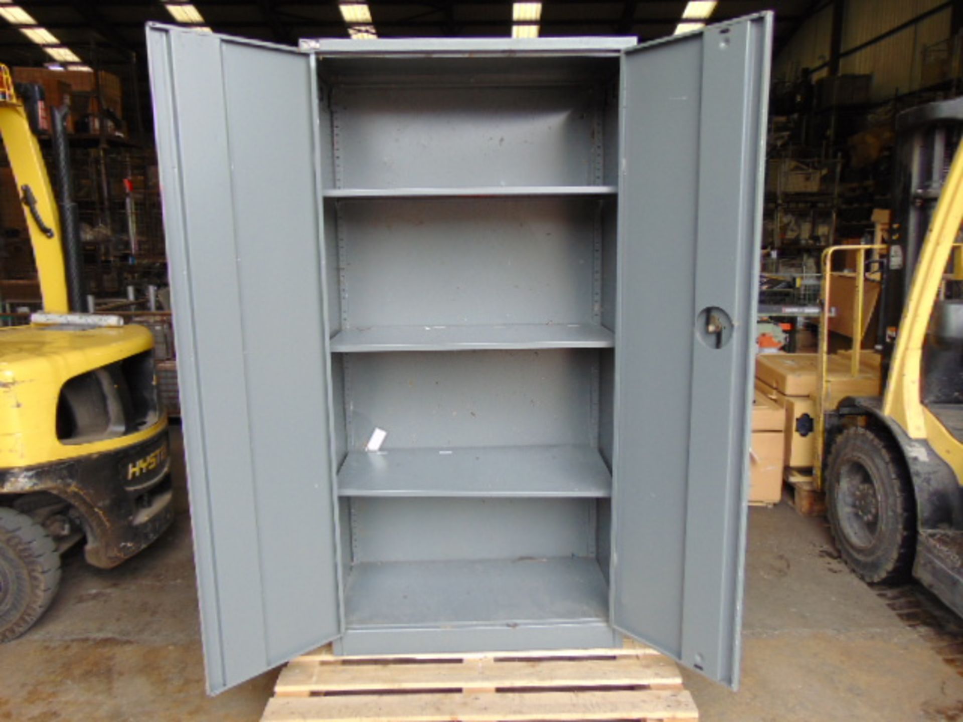 Heavy Duty Storage Locker - Image 2 of 6