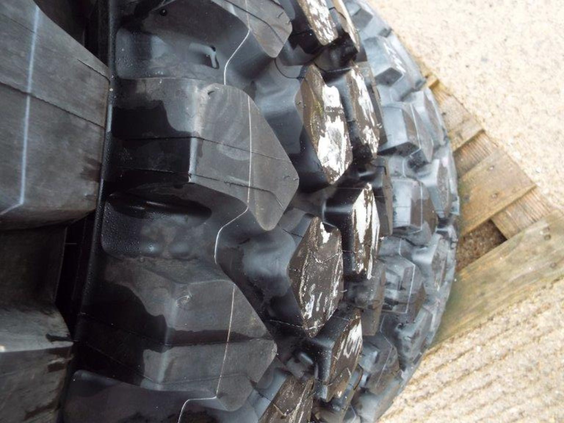 4 x Michelin XZL 395/85 R20 Tyres with 10 Stud Rims - Image 2 of 7